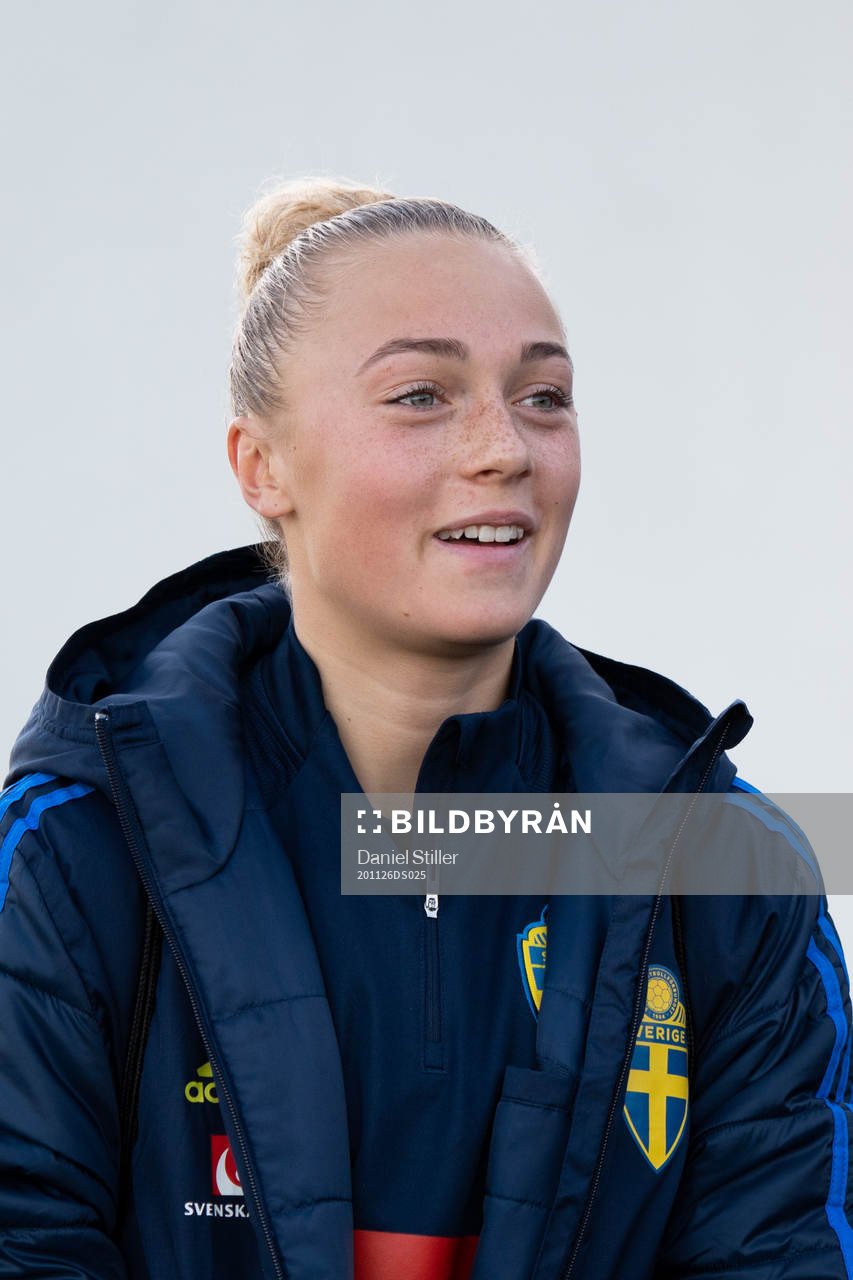 Hanna Bennison efter en träning med Sveriges damlandslag i fotboll den 26 november 2020 i Göteborg.