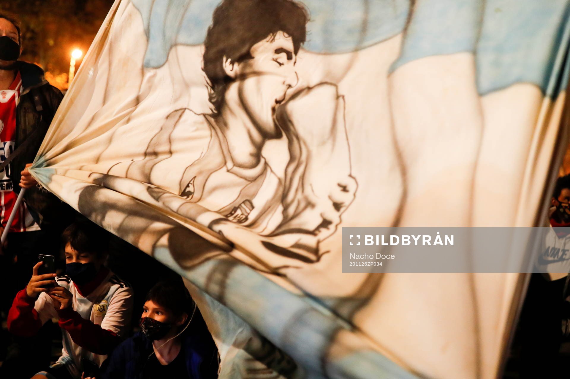 Fans pay tribute to late Argentine soccer legend Diego