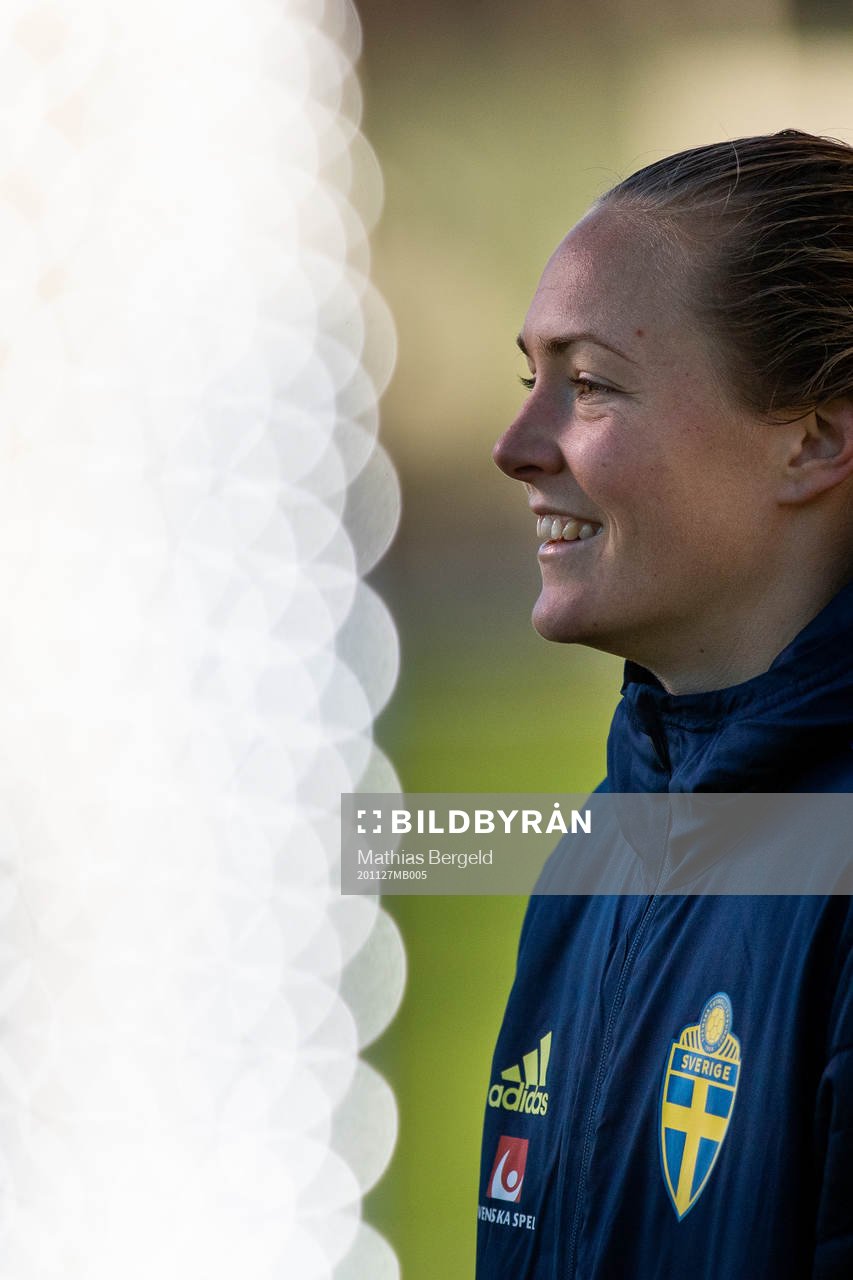 Magdalena Eriksson i mixade zonen