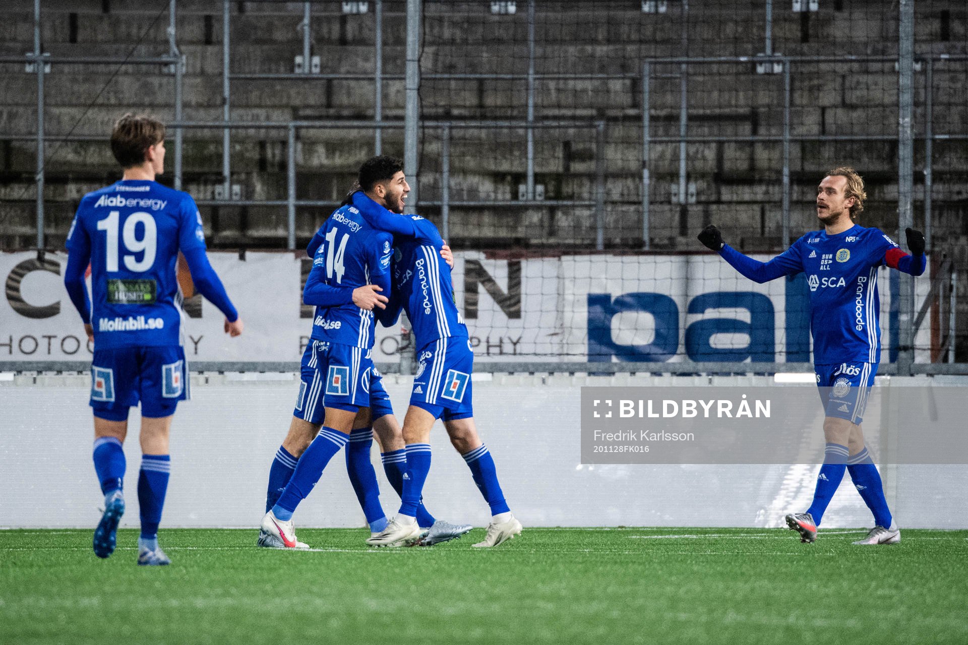 Sundsvalls Paya Pichkah jublar efter 1-2 under fotbollsmatchen i Superettan mellan Degerfors och GIF Sundsvall den 28 november 2020 i Örebro.