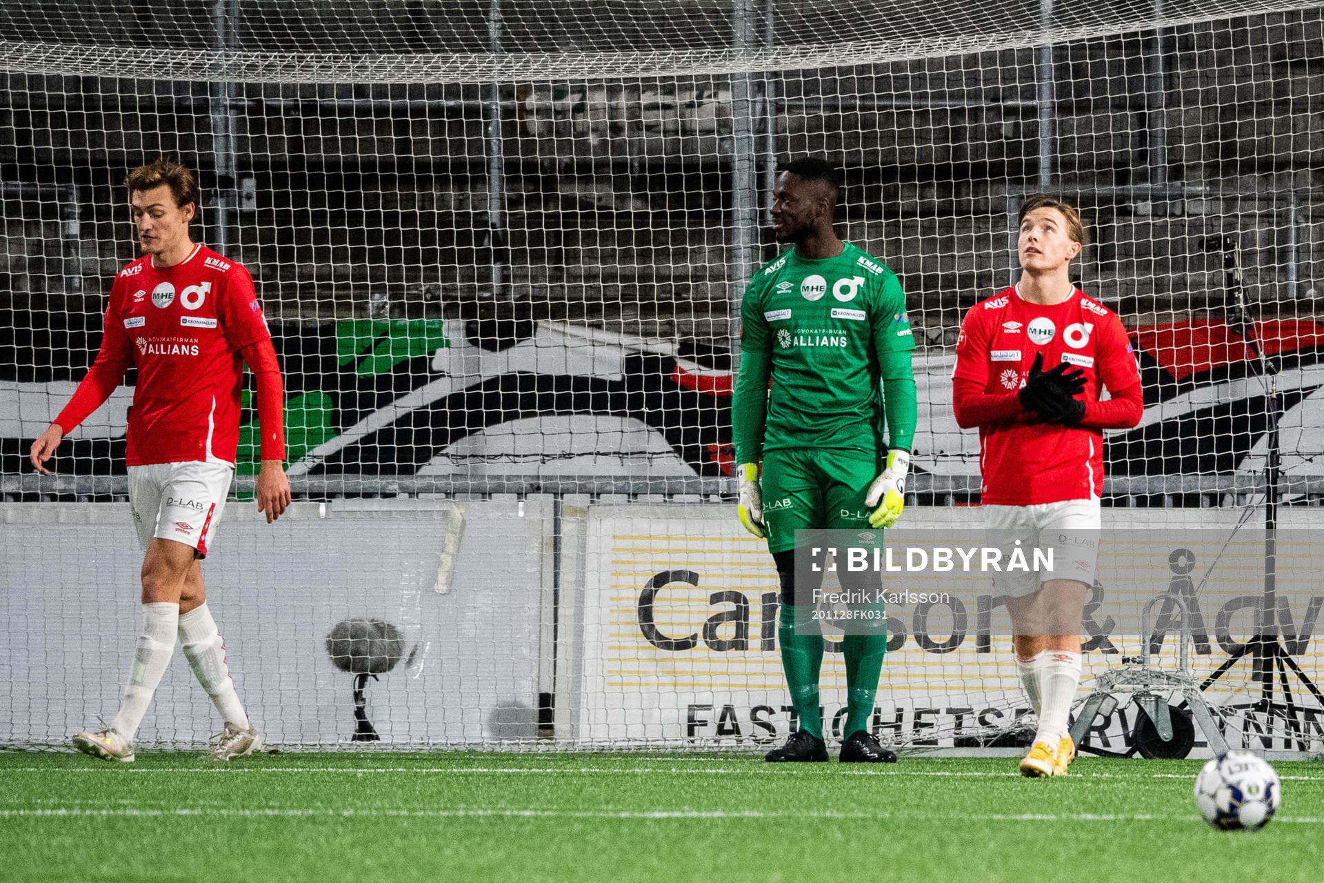 Degerfors målvakt Ismael Diawara deppar