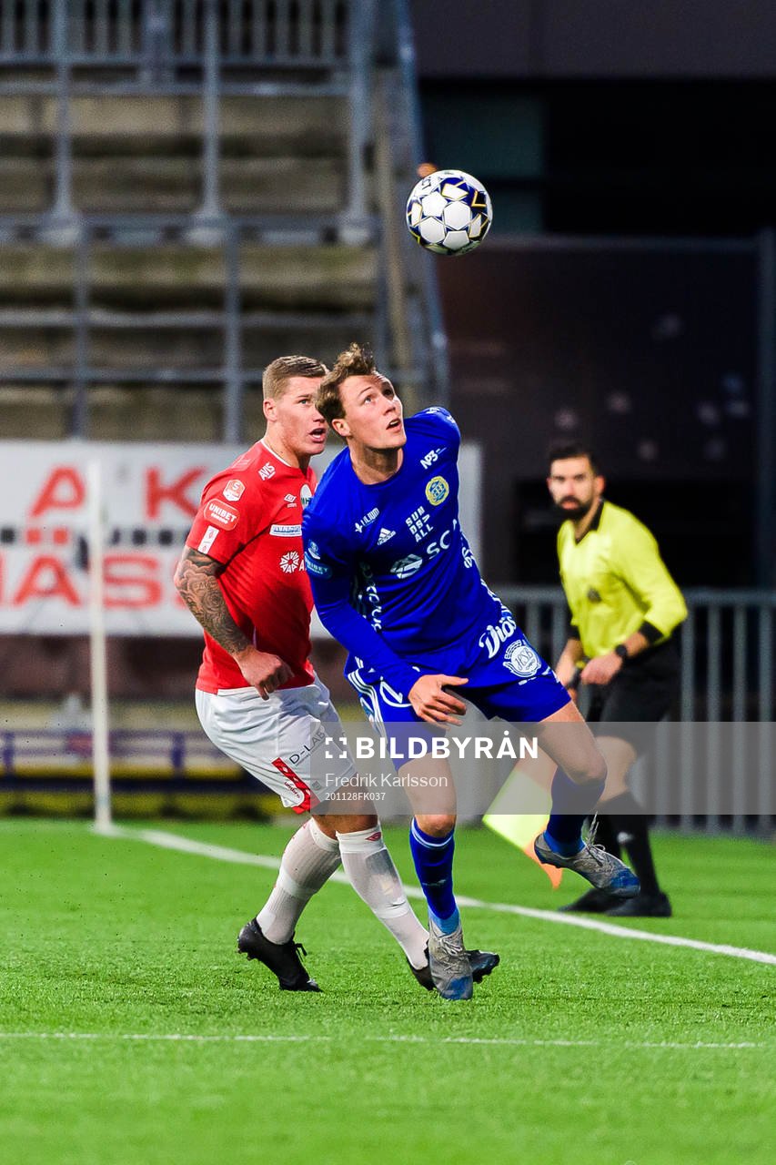 Degerfors Victor Edvardsen och Sundsvalls Niklas Dahlström