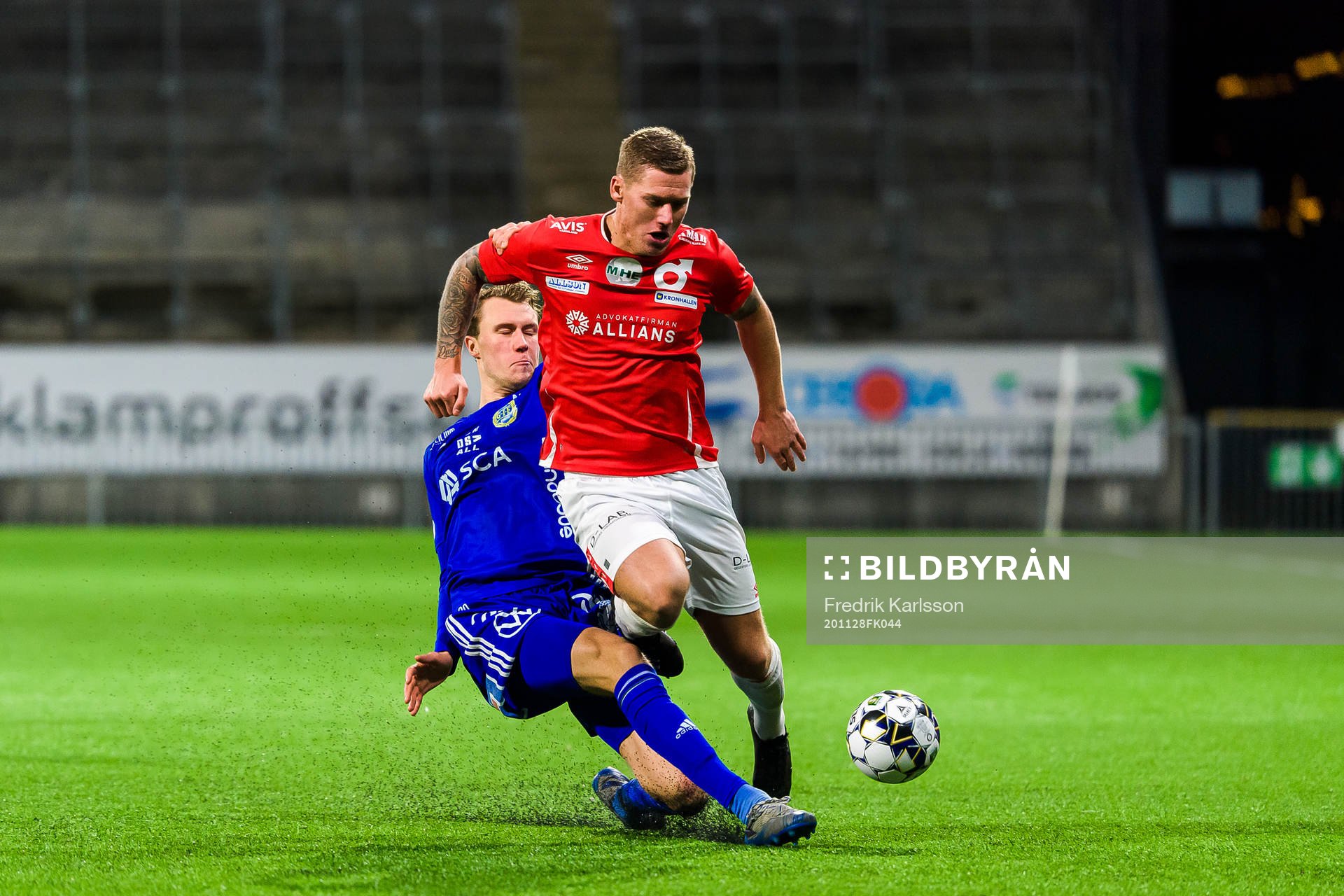 Sundsvalls Niklas Dahlström och Degerfors Victor Edvardsen