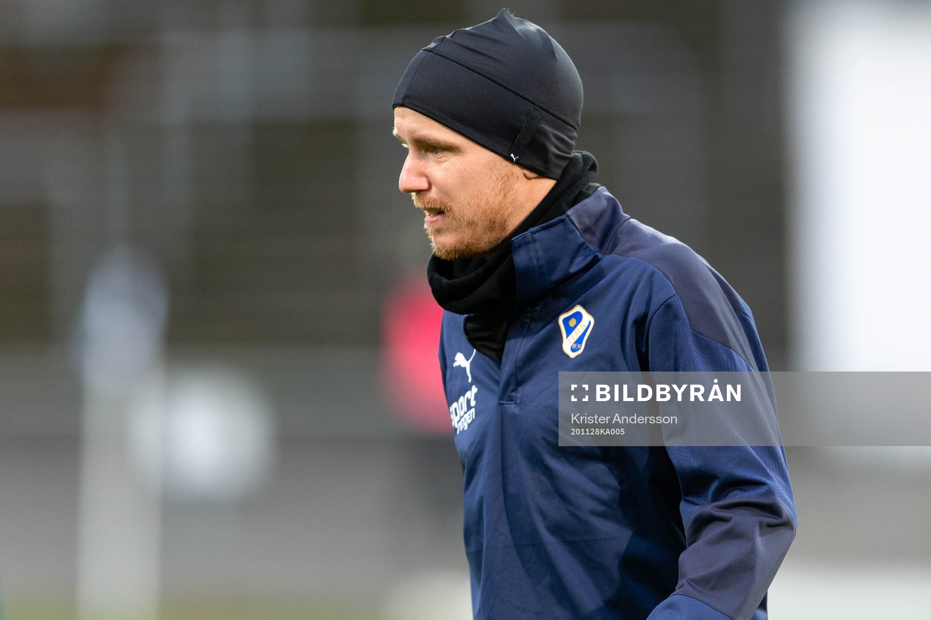 Halmstads Simon Lundevall före fotbollsmatchen i Superettan  mellan Halmstad och Örgryte den 28 november 2020 i Halmstad.