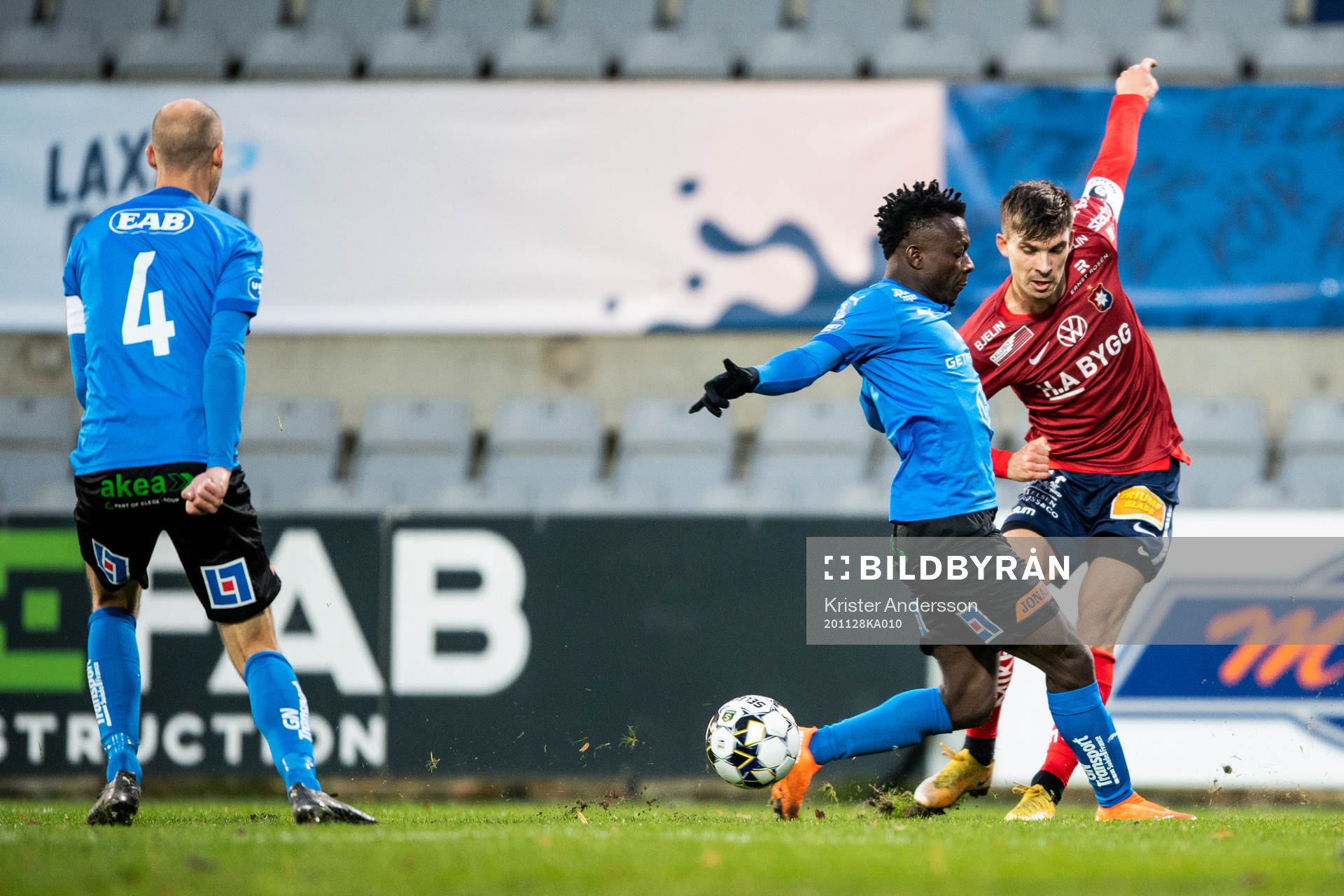 Halmstads Thomas Boakye och Örgrytes Daniel Paulsson