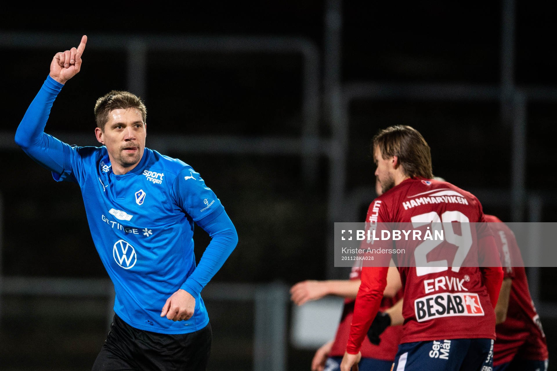 Halmstads Mikael Boman jublar