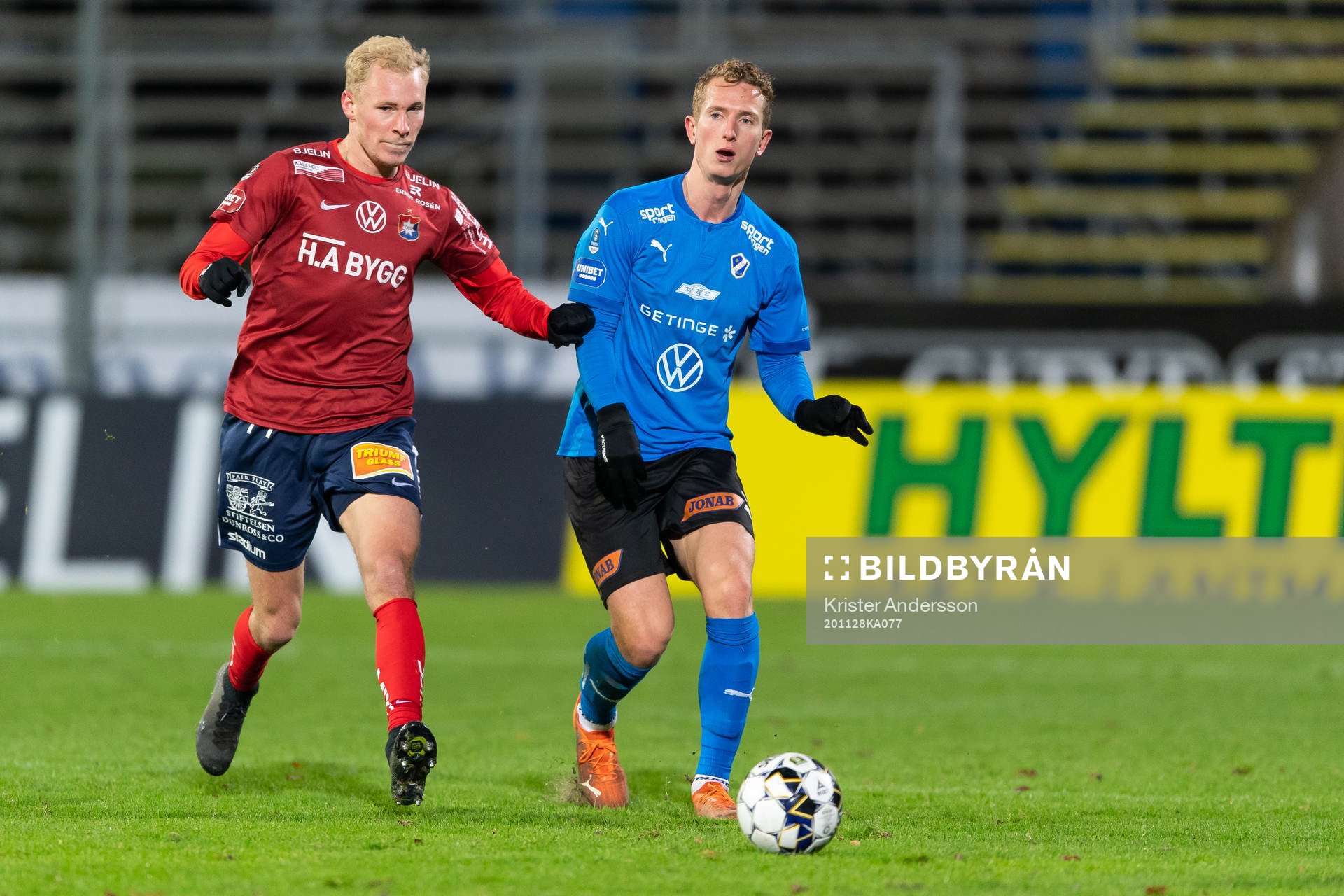 Örgrytes Adam Bergmark Wiberg och Halmstads Andreas
