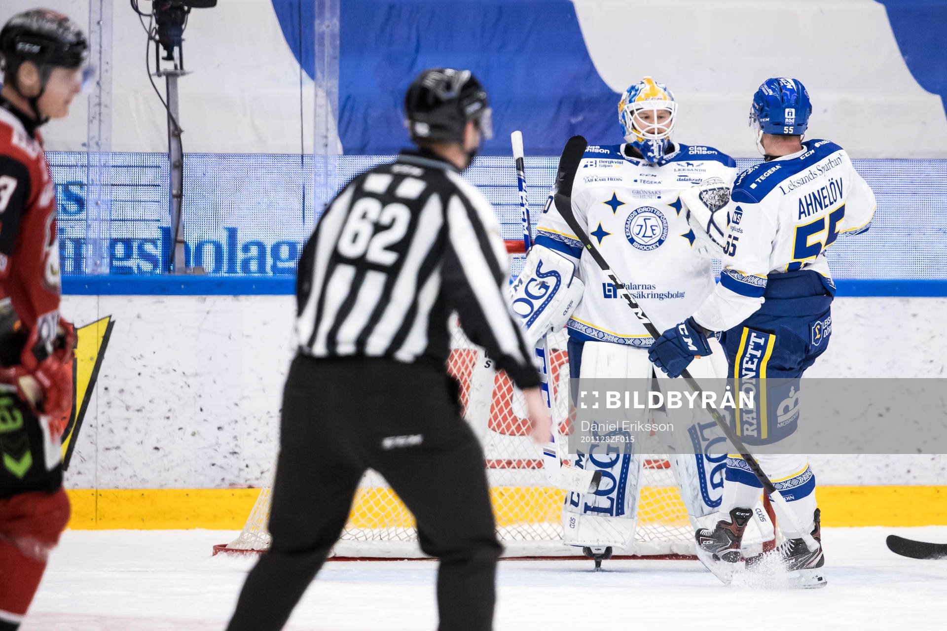 Leksands målvakt Janne Juvonen jublar