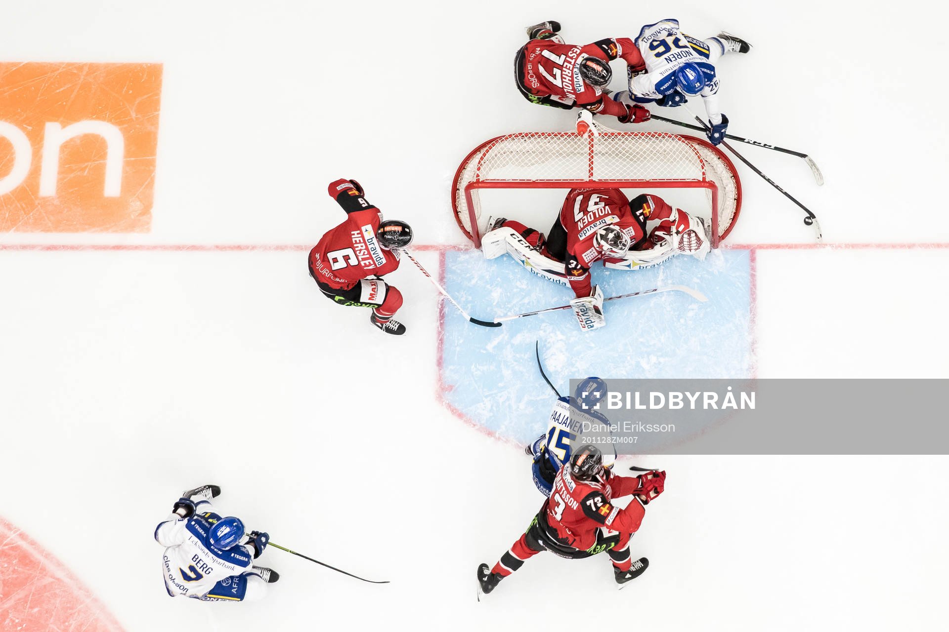 Leksands Patrik Norén oroar vid Malmö Redhawks målvakt