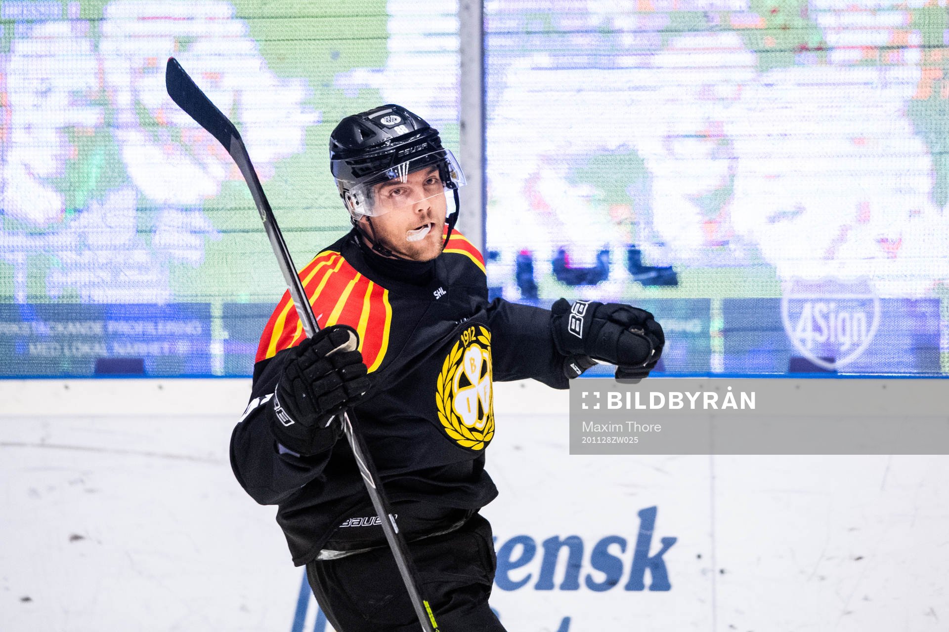 Brynäs Jaedon Descheneau jublar