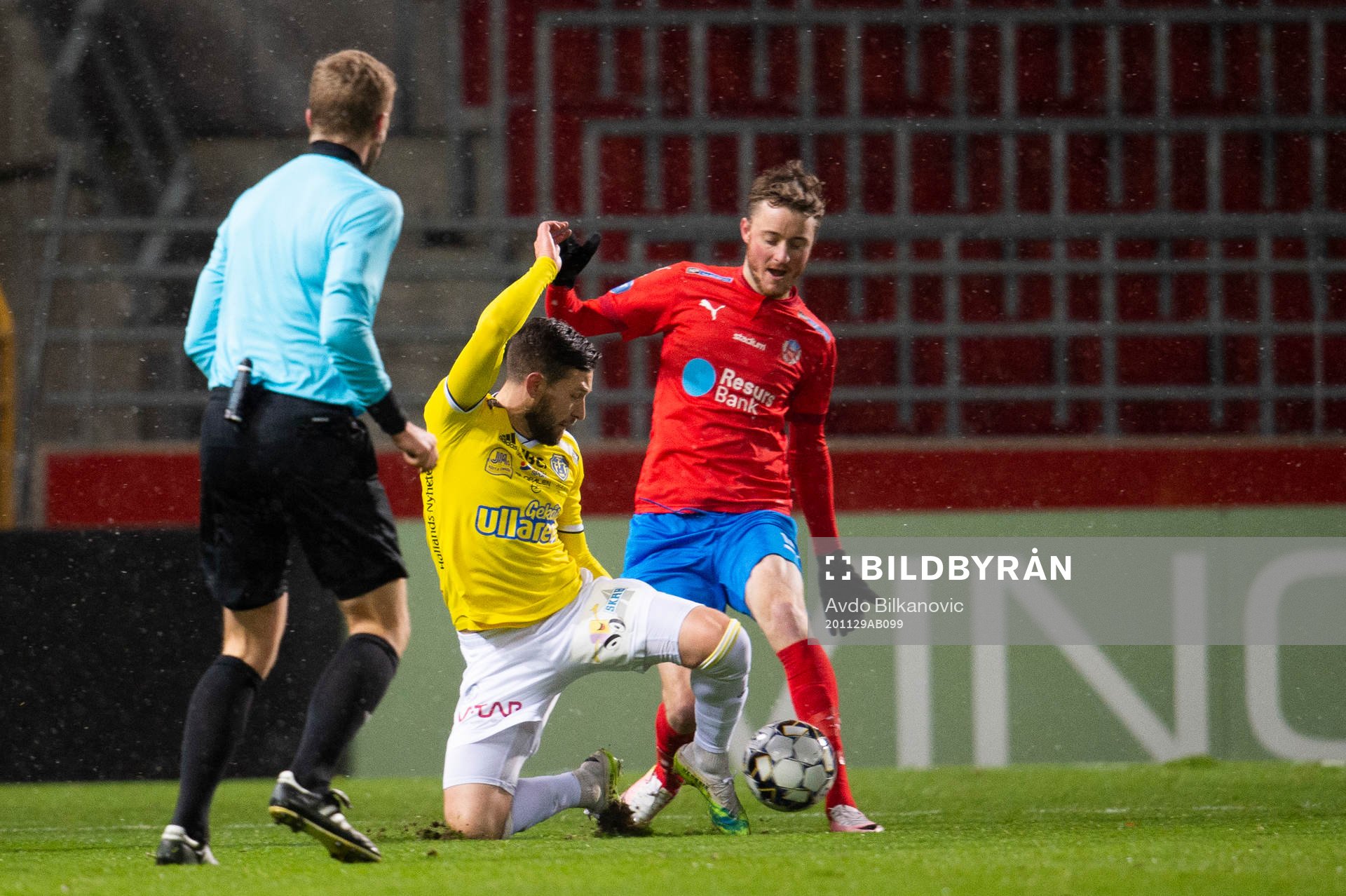 Falkenbergs Tibor Brink Joza och Helsingborgs Adam Eriksson