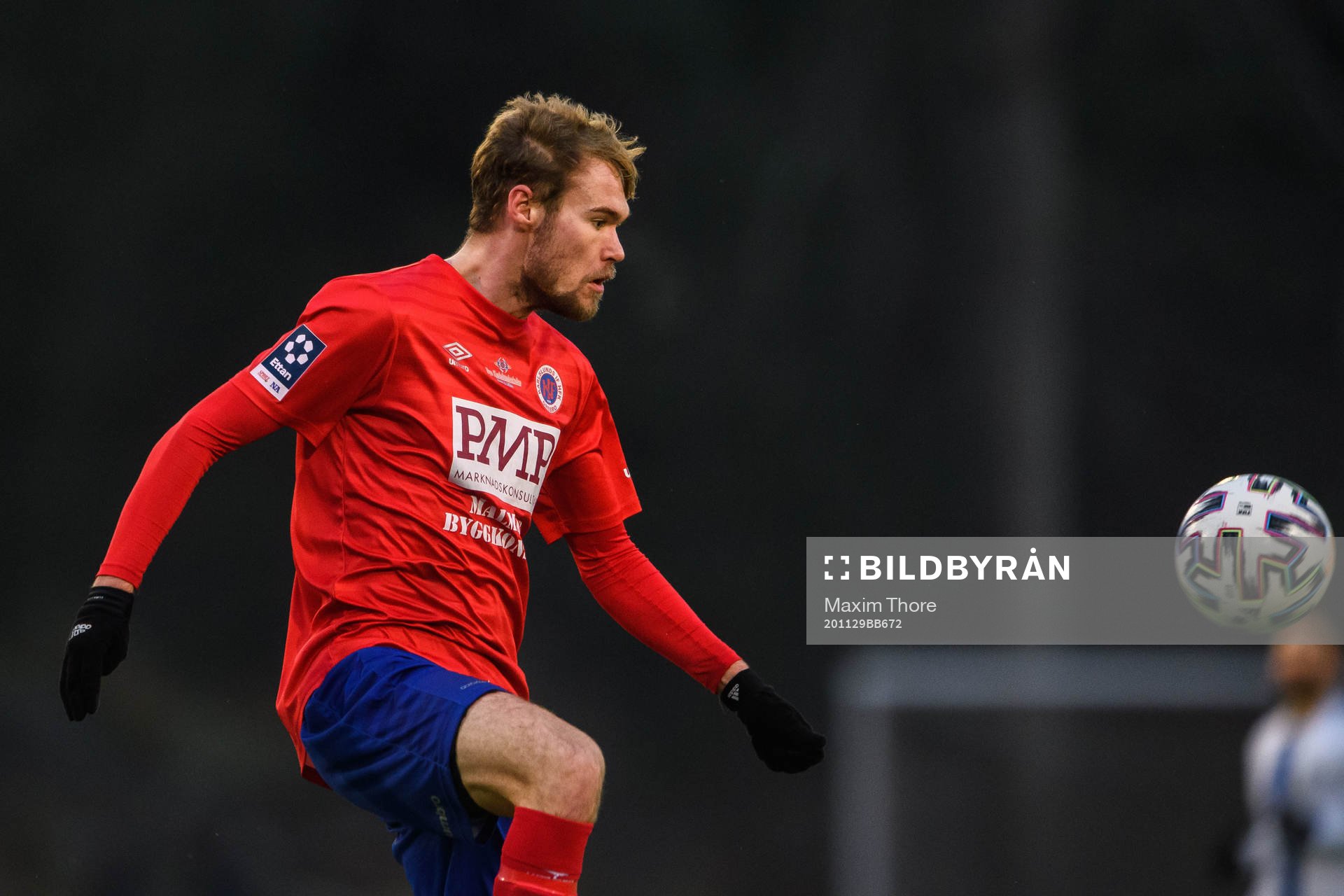 Karlslunds Martin Springfeldt under fotbollsmatchen i Division 1 norra mellan IFK Haninge och Karlslund den 29 november 2020 i Stockholm.
