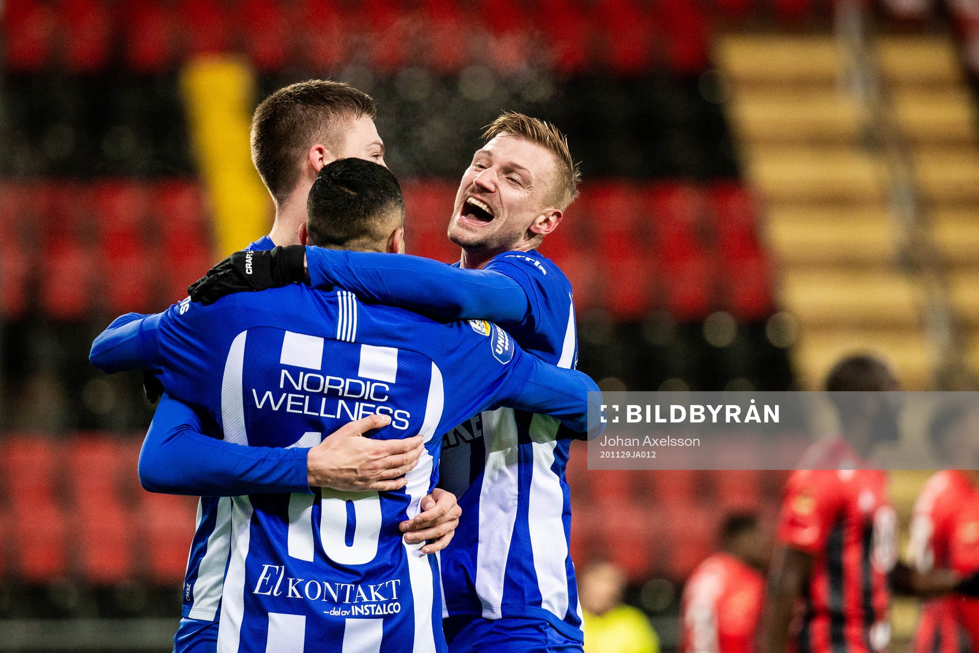 IFK Göteborg Emil Holm och Sebastian Eriksson jublar med