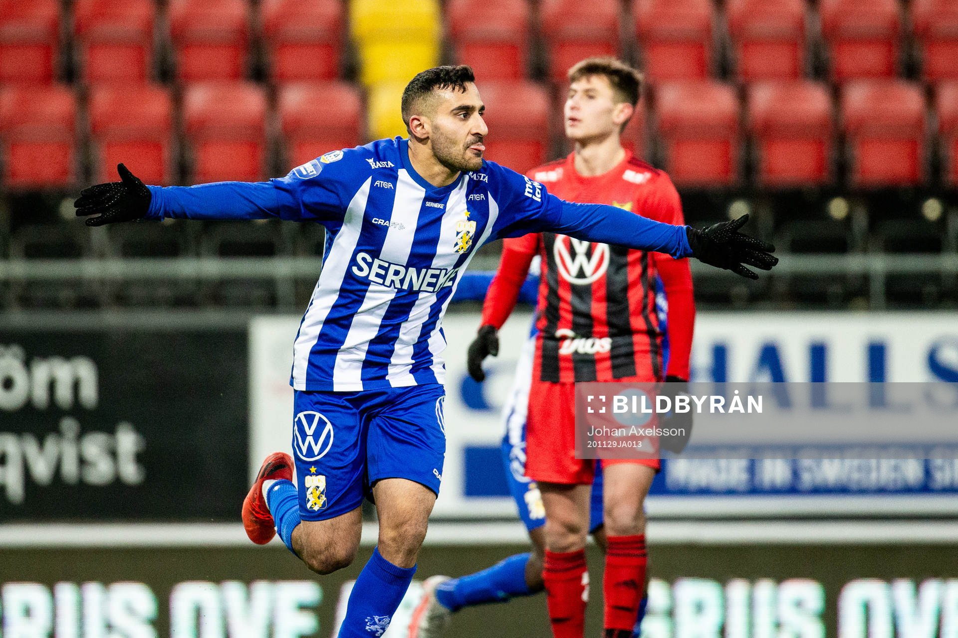IFK Göteborg Sargon Abraham jublar efter 0-2 under fotbollsmatchen i Allsvenskan mellan Östersund och IFK Göteborg den 29 november 2020 i Östersund.