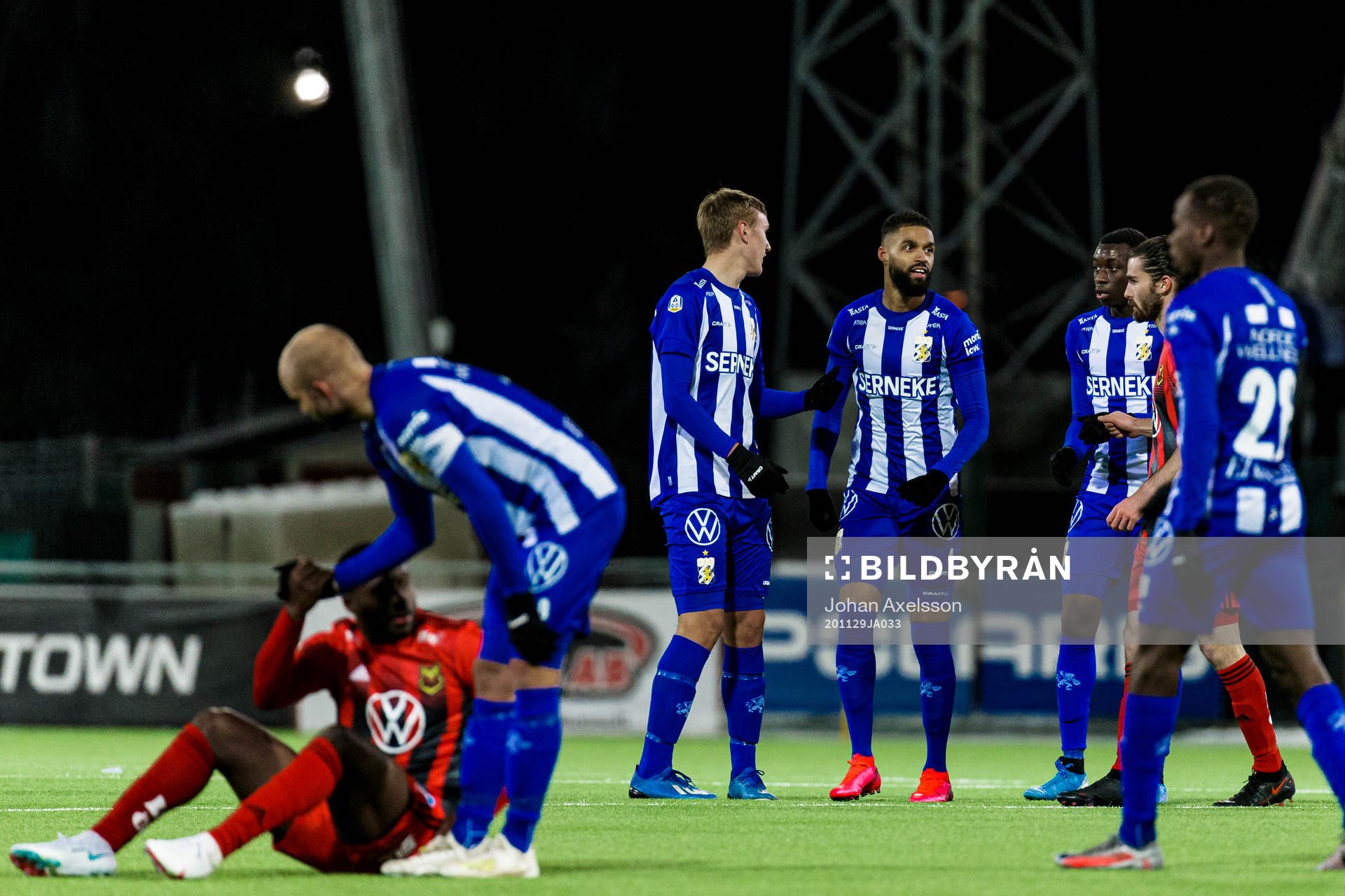 IFK Göteborgs Kristopher Da Graca  jublar med lagkamrater
