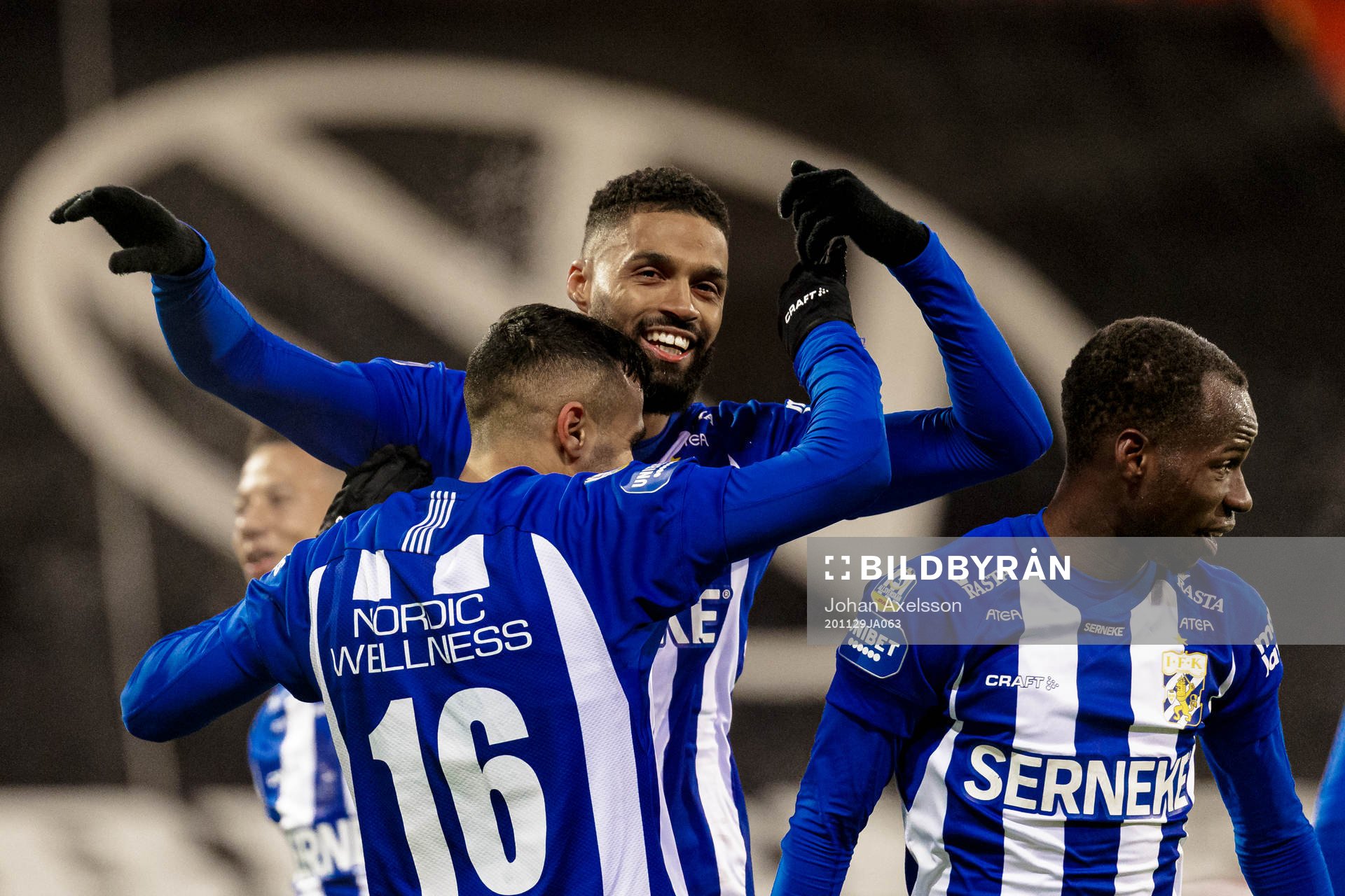 IFK Göteborgs Kristopher Da Graca klappar om Sargon Abraham