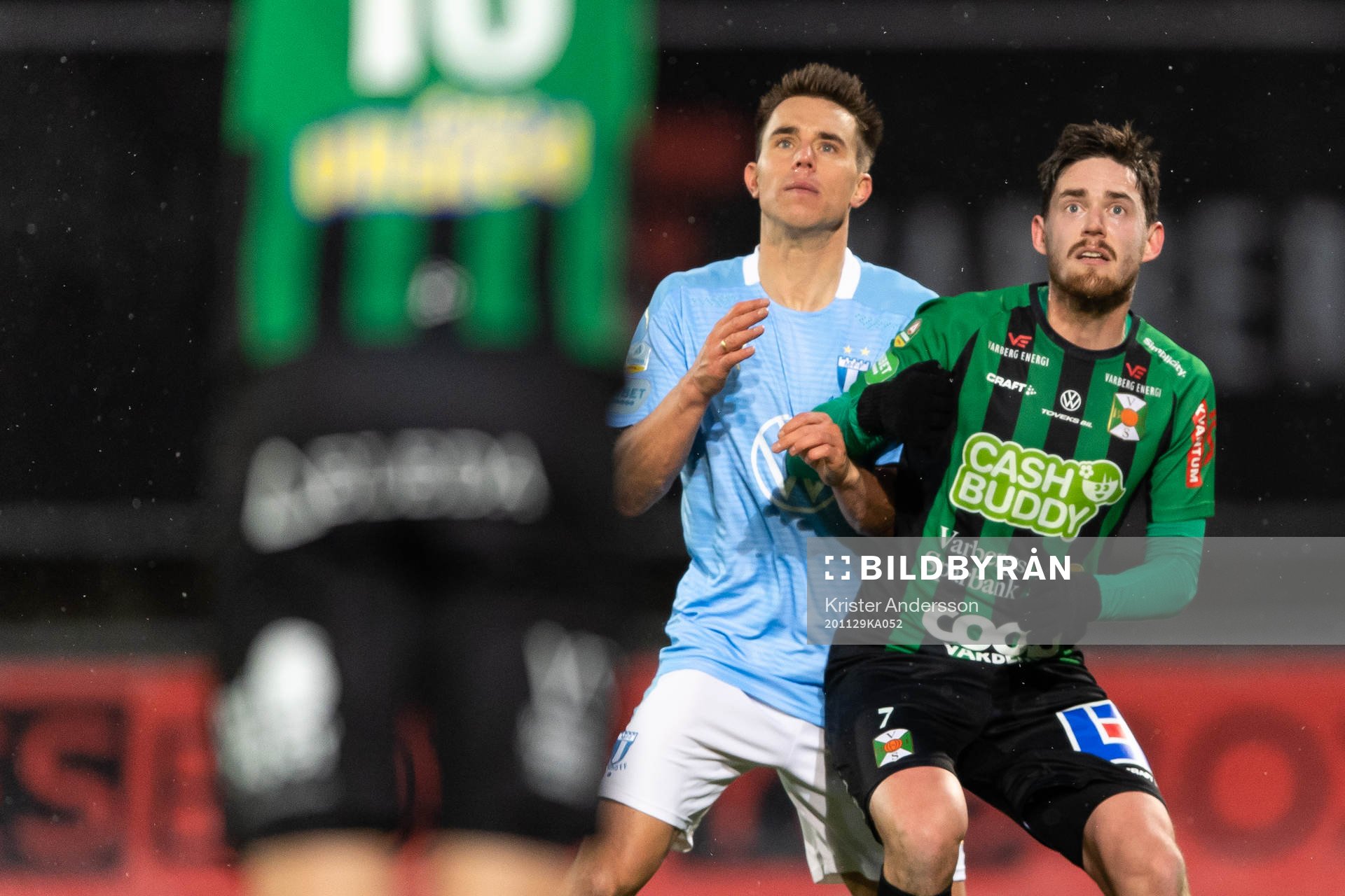 Malmö FFs Jonas Knudsen och Varbergs Robin Tranberg