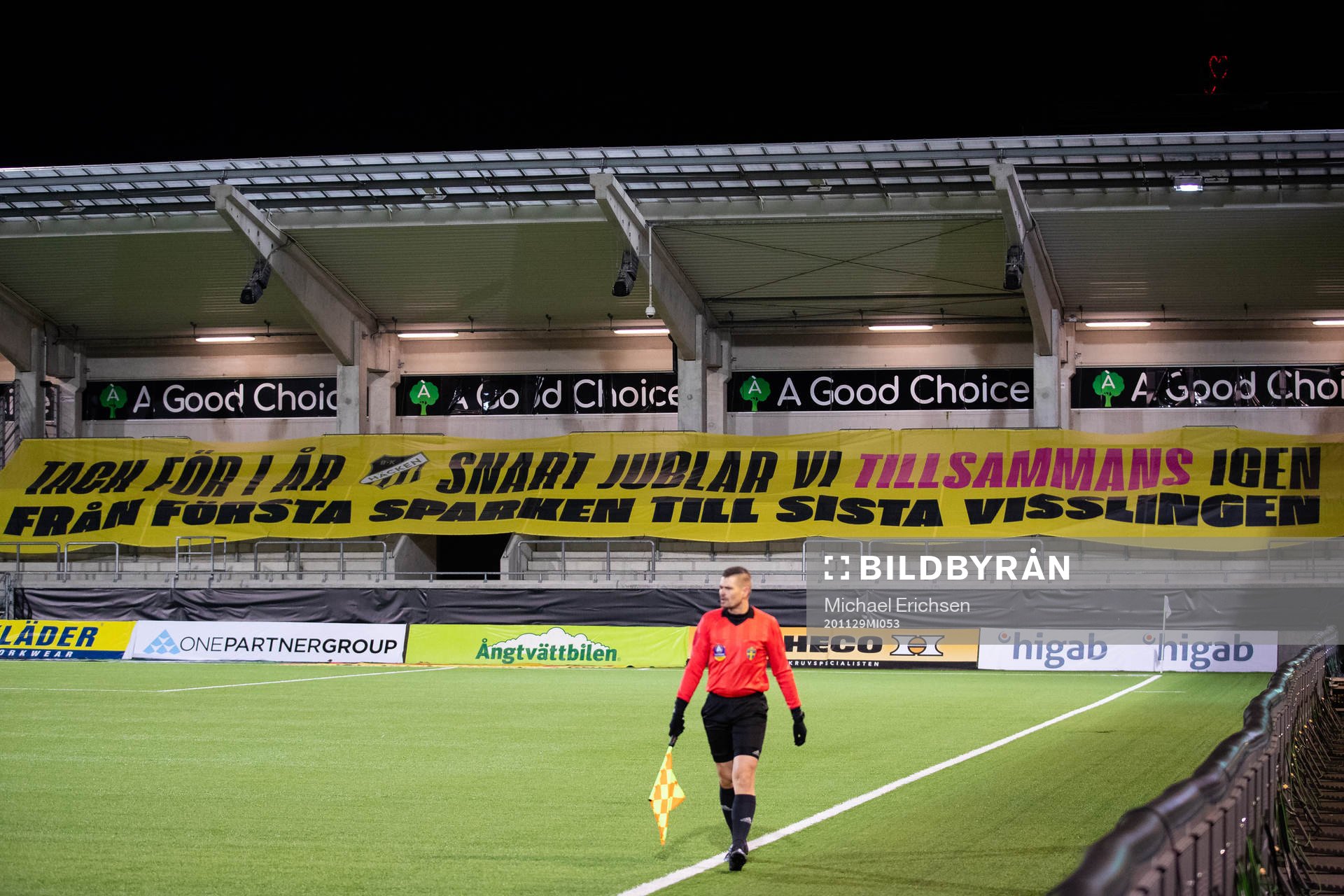 En banderoll på läktarna