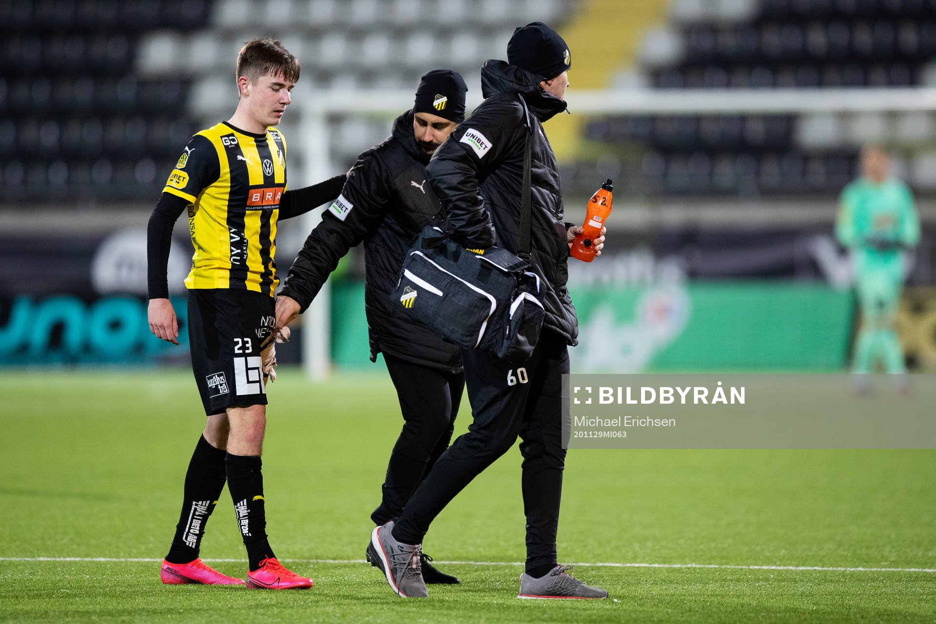Häckens Patrik Wålemark utgår