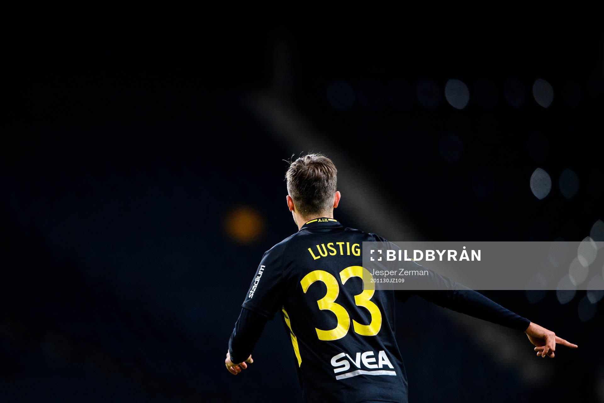 s Mikael Lustig