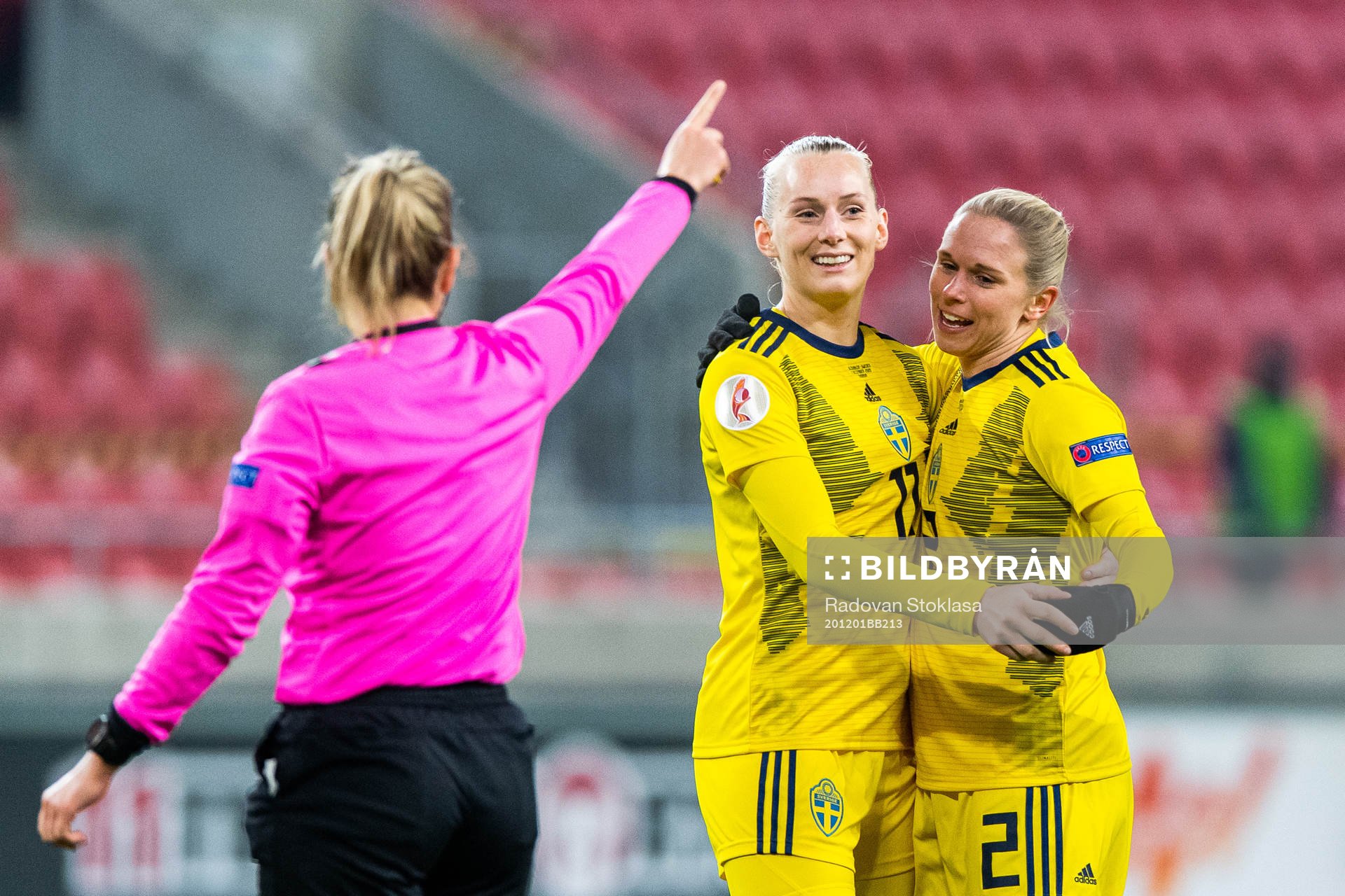 Stina Blackstenius and Jonna Andersson of Sweden celebrate