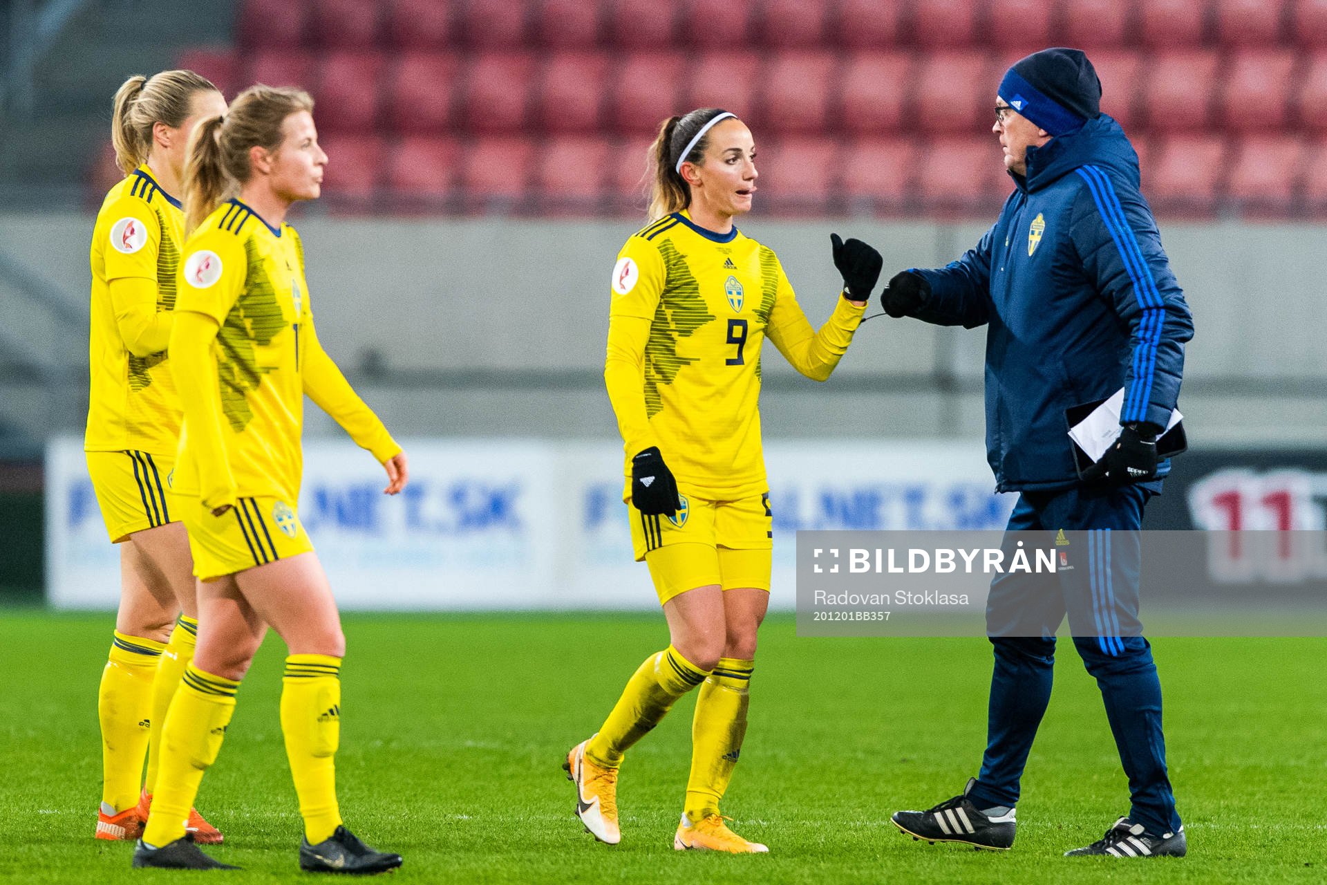 Anna Anvegård, Magdalena Eriksson and Kosovare Asllani