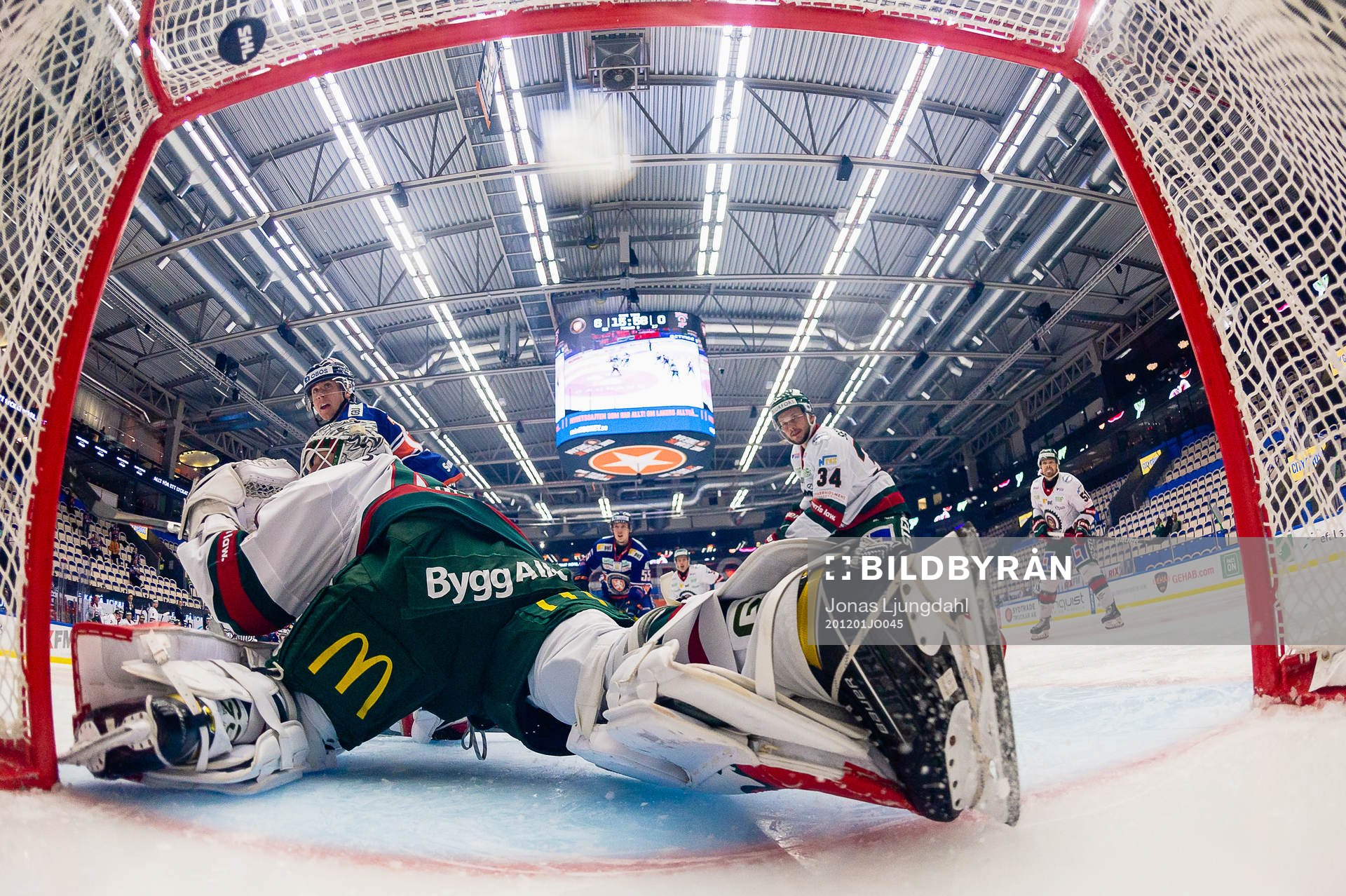 Växjös Jack Drury gör mål 7-0 bakom Frölundas målvakt