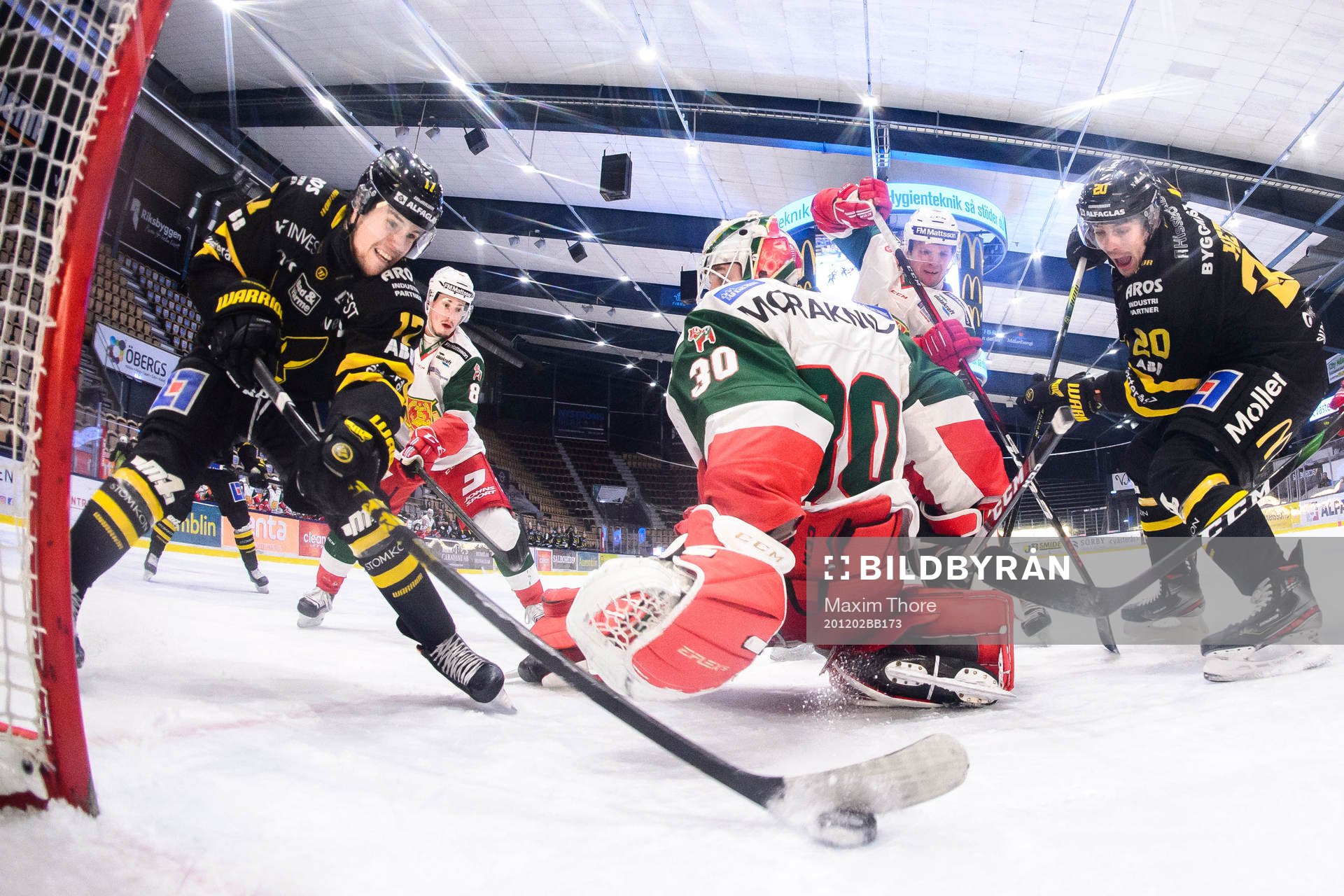 Västerås William Wikman gör 3-0 bakom Moras målvakt