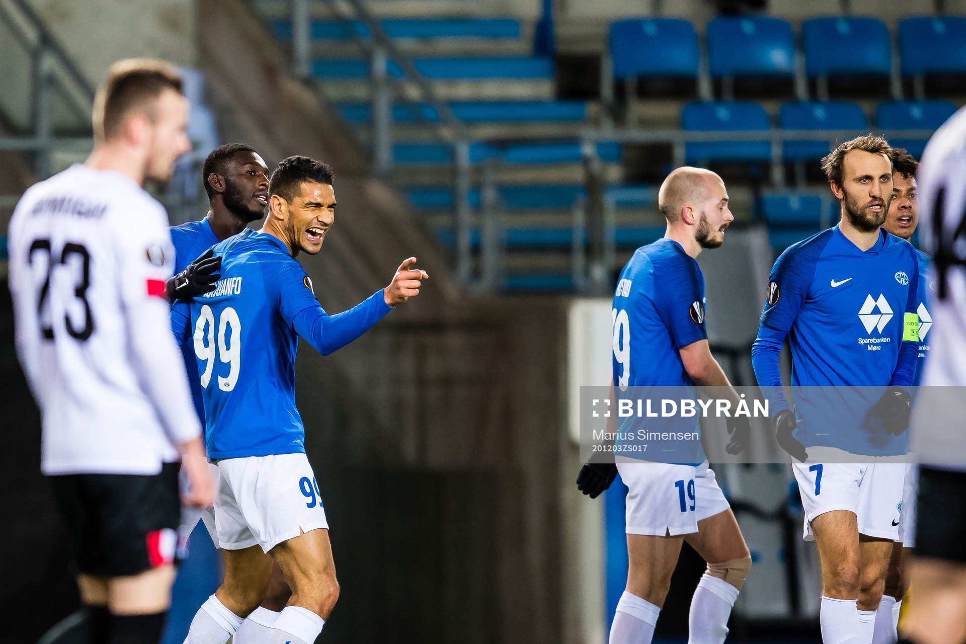 Ohikhuaeme Anthony Omoijuanfo of Molde celebrates