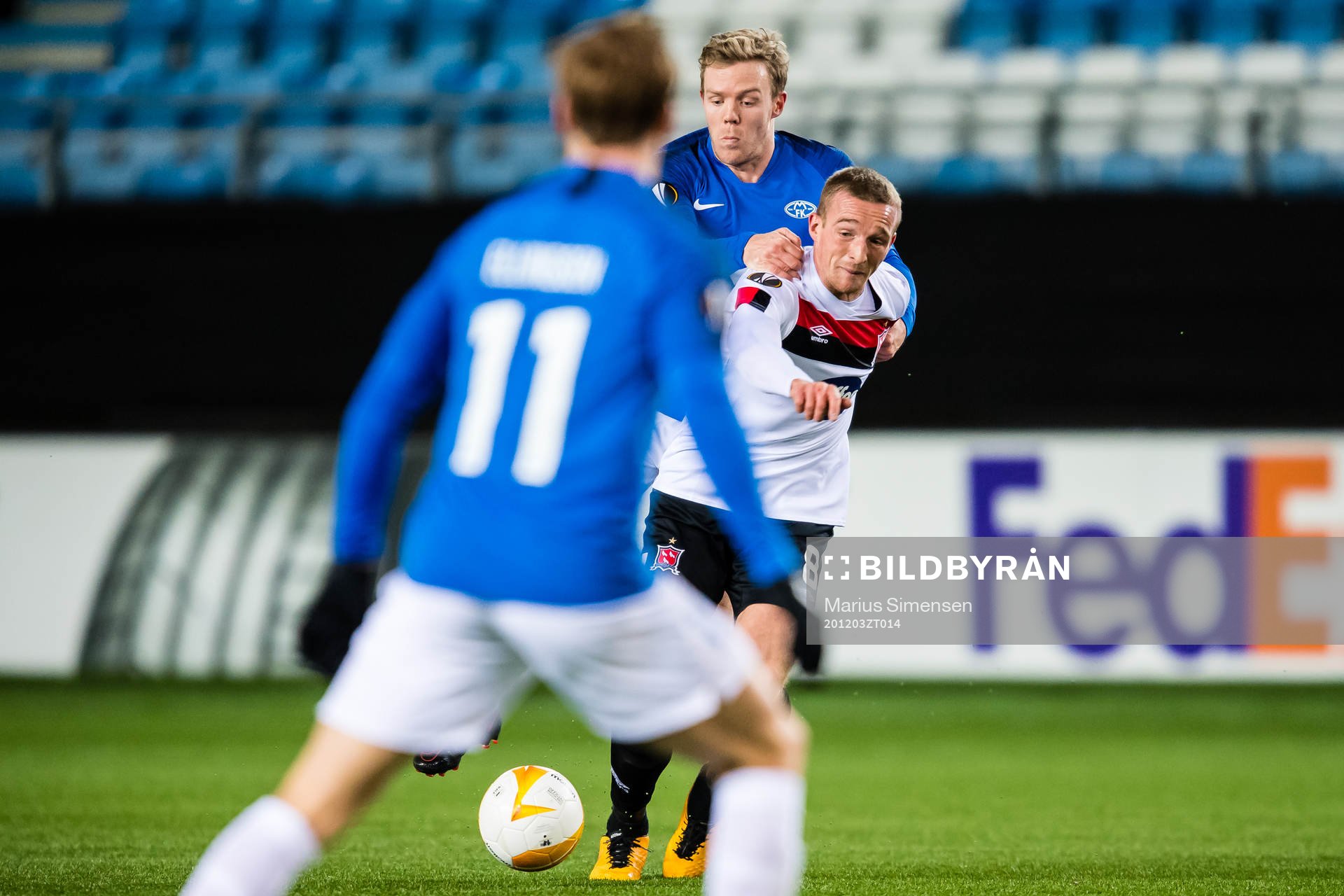 Erling Knudtzon of Molde and John Mountney of Dundalk during the Europa League group stage match between Molde and Dundalk on December 3, 2020 in Molde.
