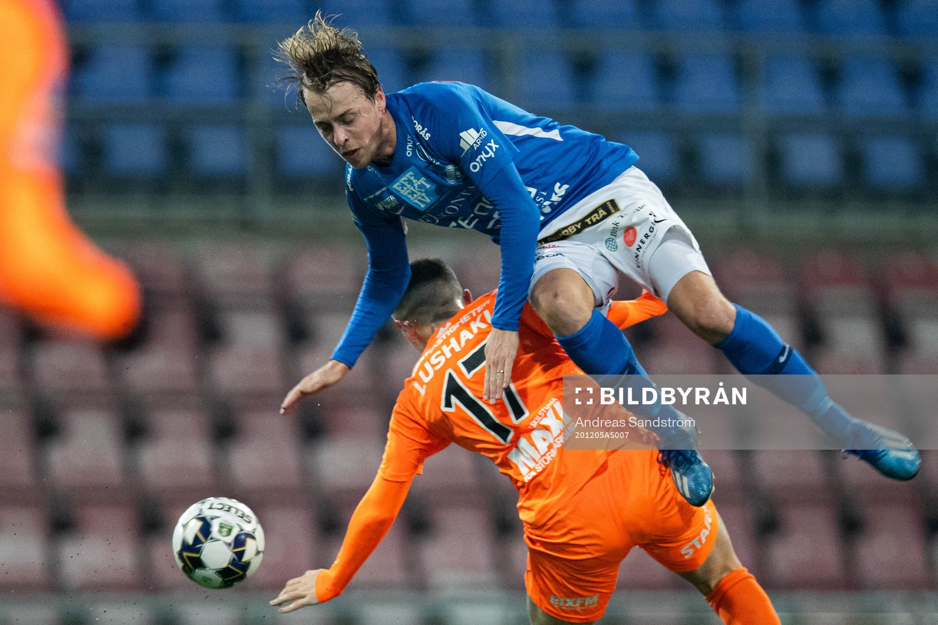 Norrbys Robin Strömberg och AFC Eskilstunas Ismet Lushaku