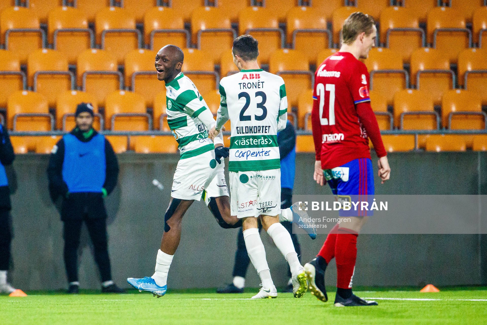 2-1 av Västerås Moonga Simba , Filip Tronet och Östers