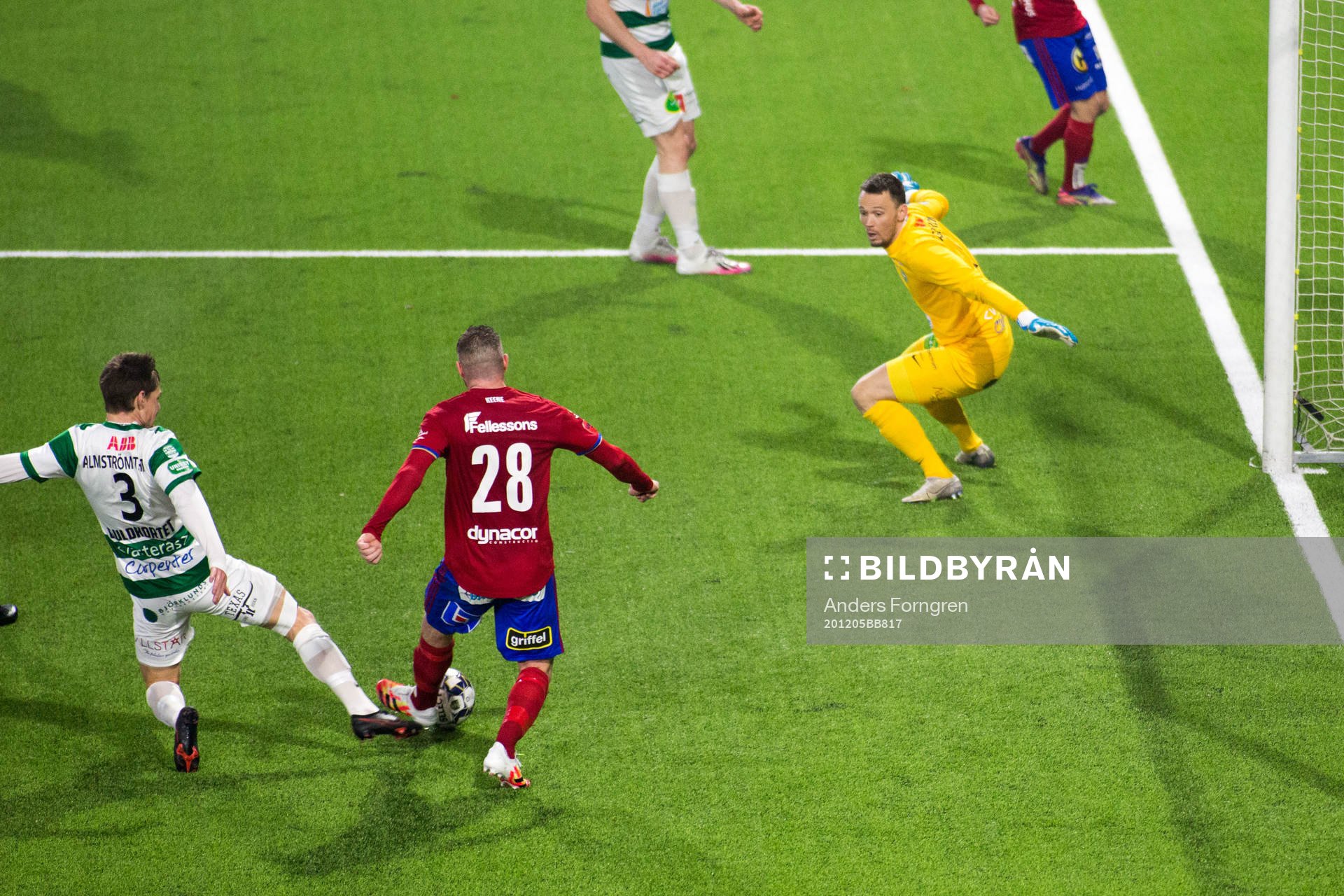 Västerås Filip Almström Tähti , Östers Victor Stulic