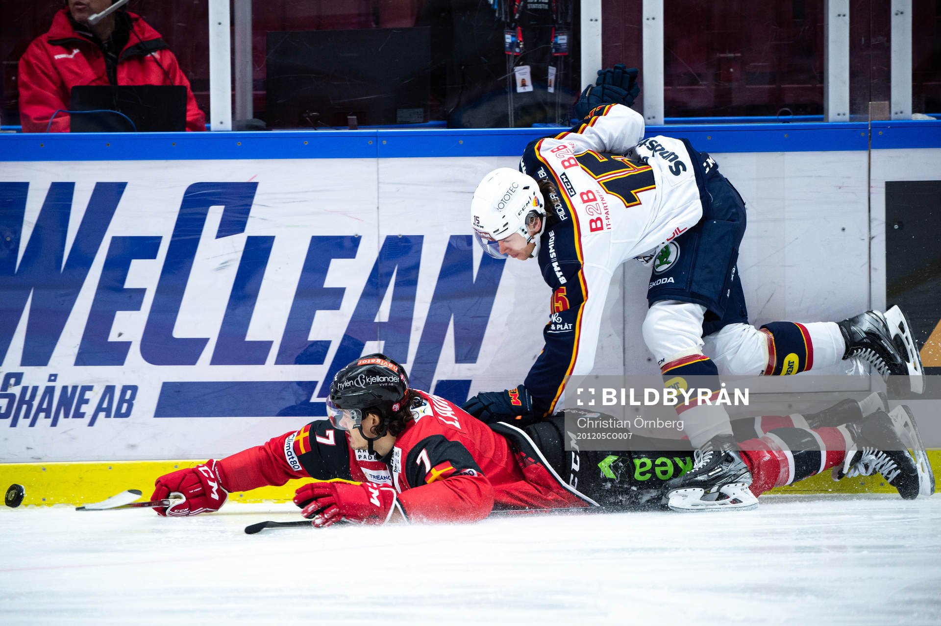 Malmö Redhawks Oliver Lauridsen och Djurgårdens Dominik