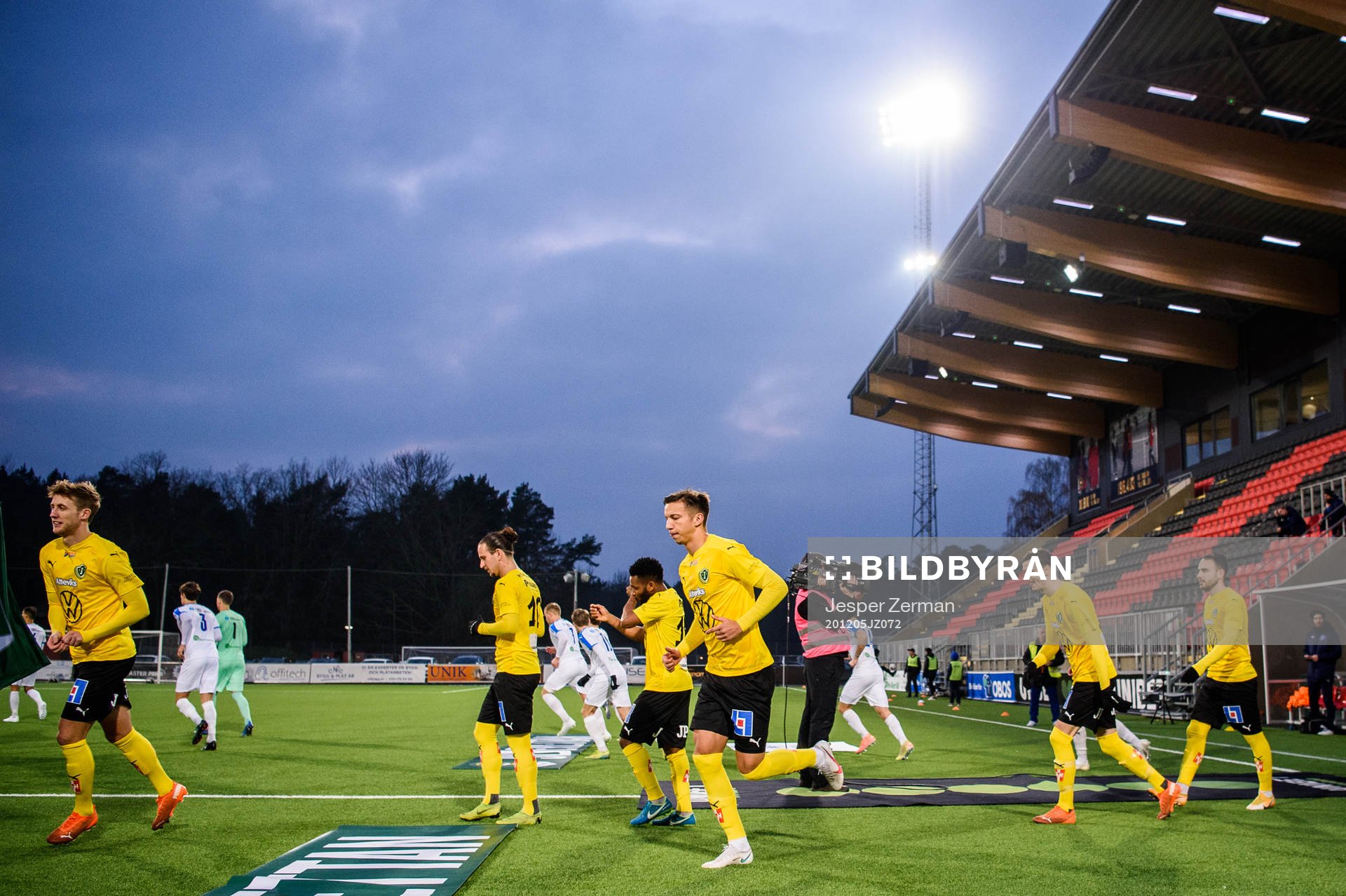 Jönköpings spelare gör entré