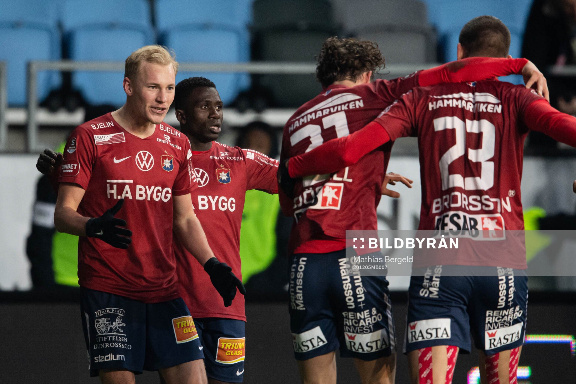 Örgrytes Adam Bergmark Wiberg jublar efter 1-0 under fotbollsmatchen i Superettan mellan Örgryte och Umeå FC den 5 december 2020 i Göteborg.