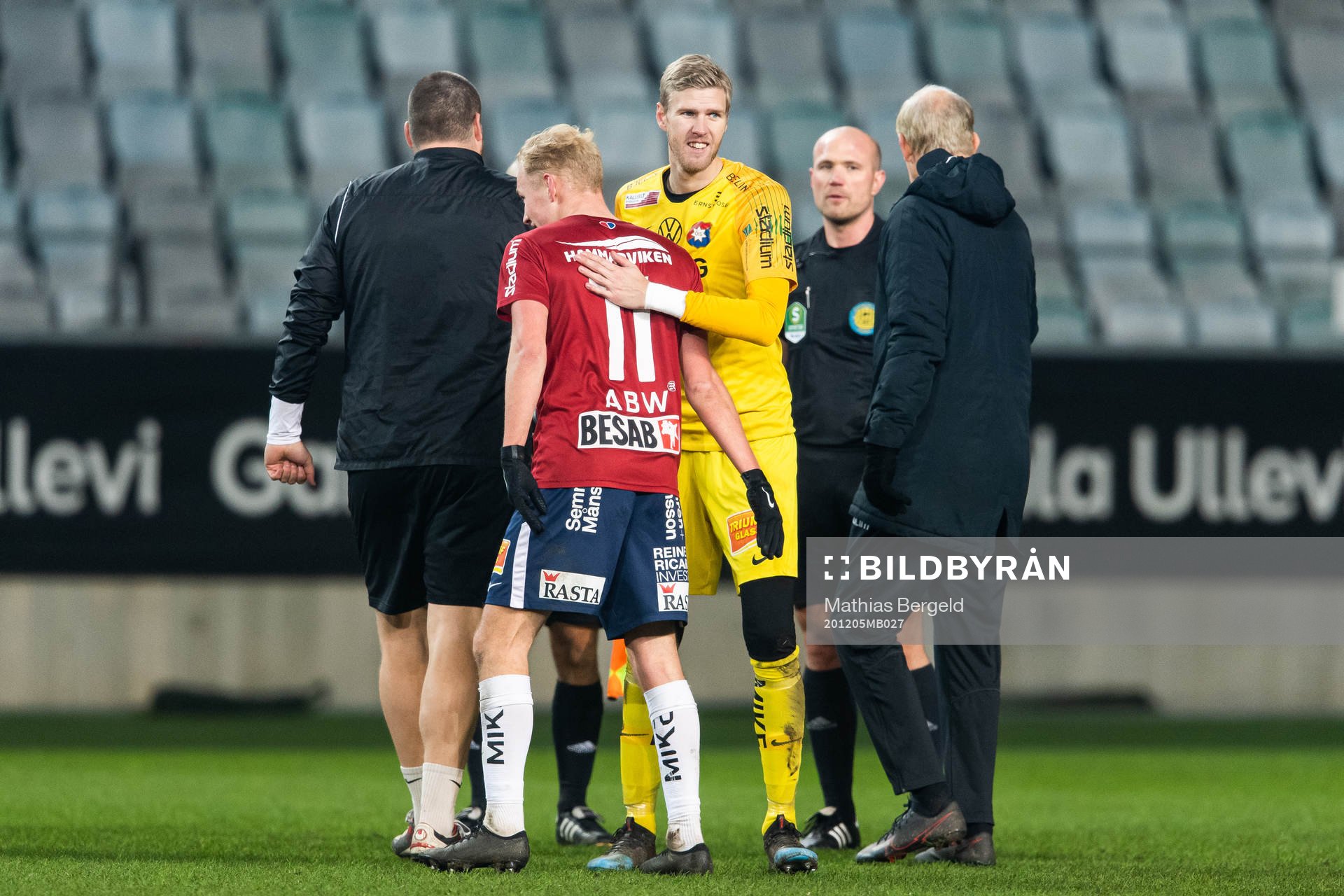 Örgrytes Adam Bergmark Wiberg och målvakt Fredrik