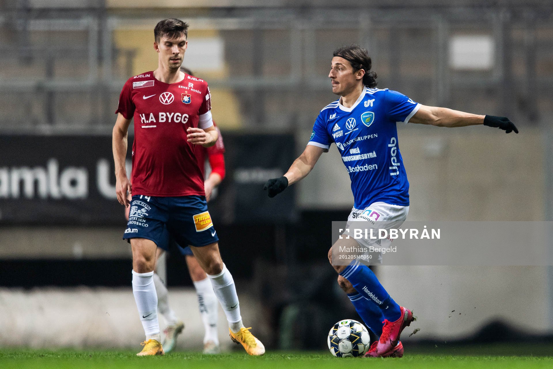 Örgrytes Daniel Paulsson och Umeås Enis Ahmetovic