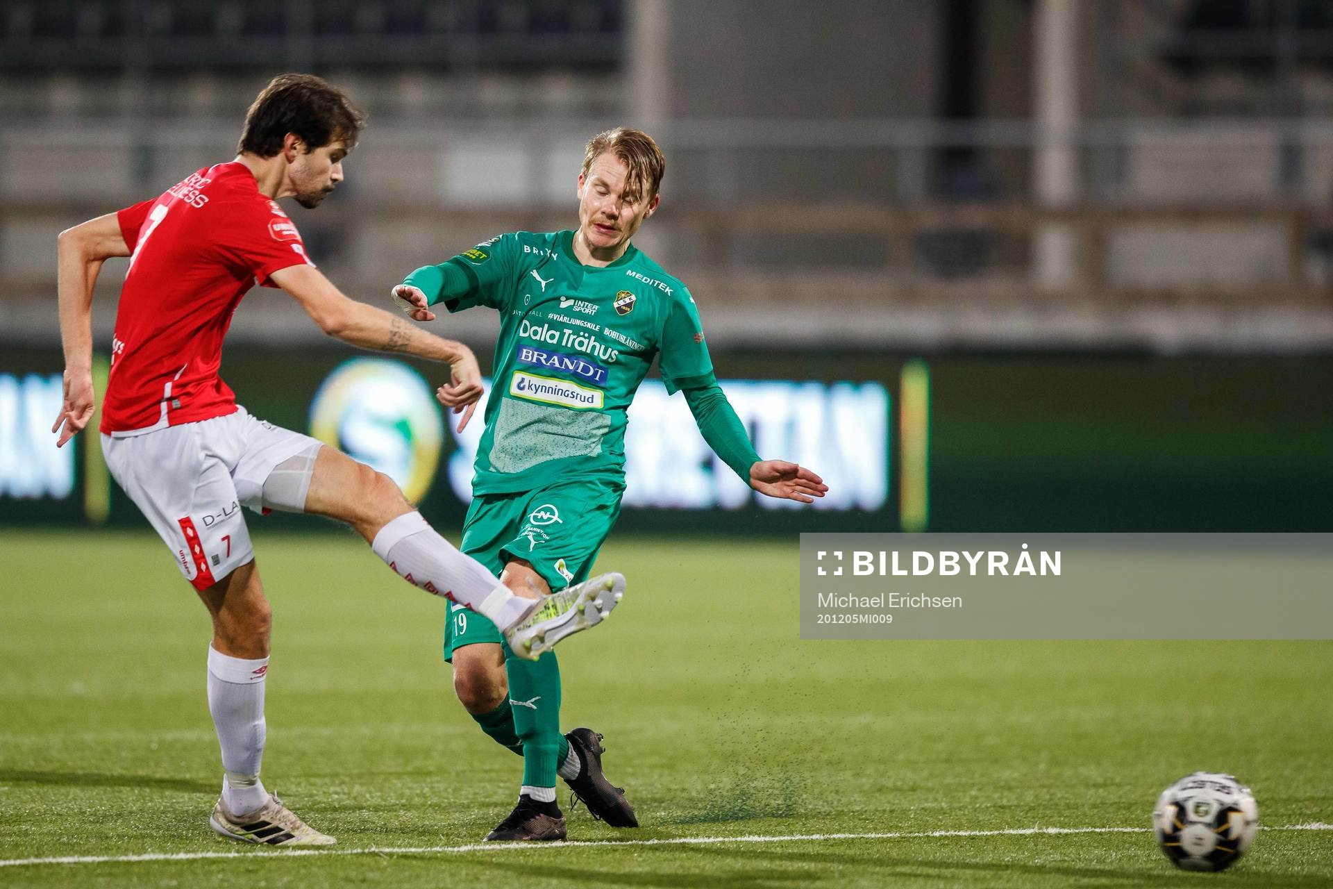 Degerfors Sebastian Olsson gör 0-1 som sedan blir bortdömt