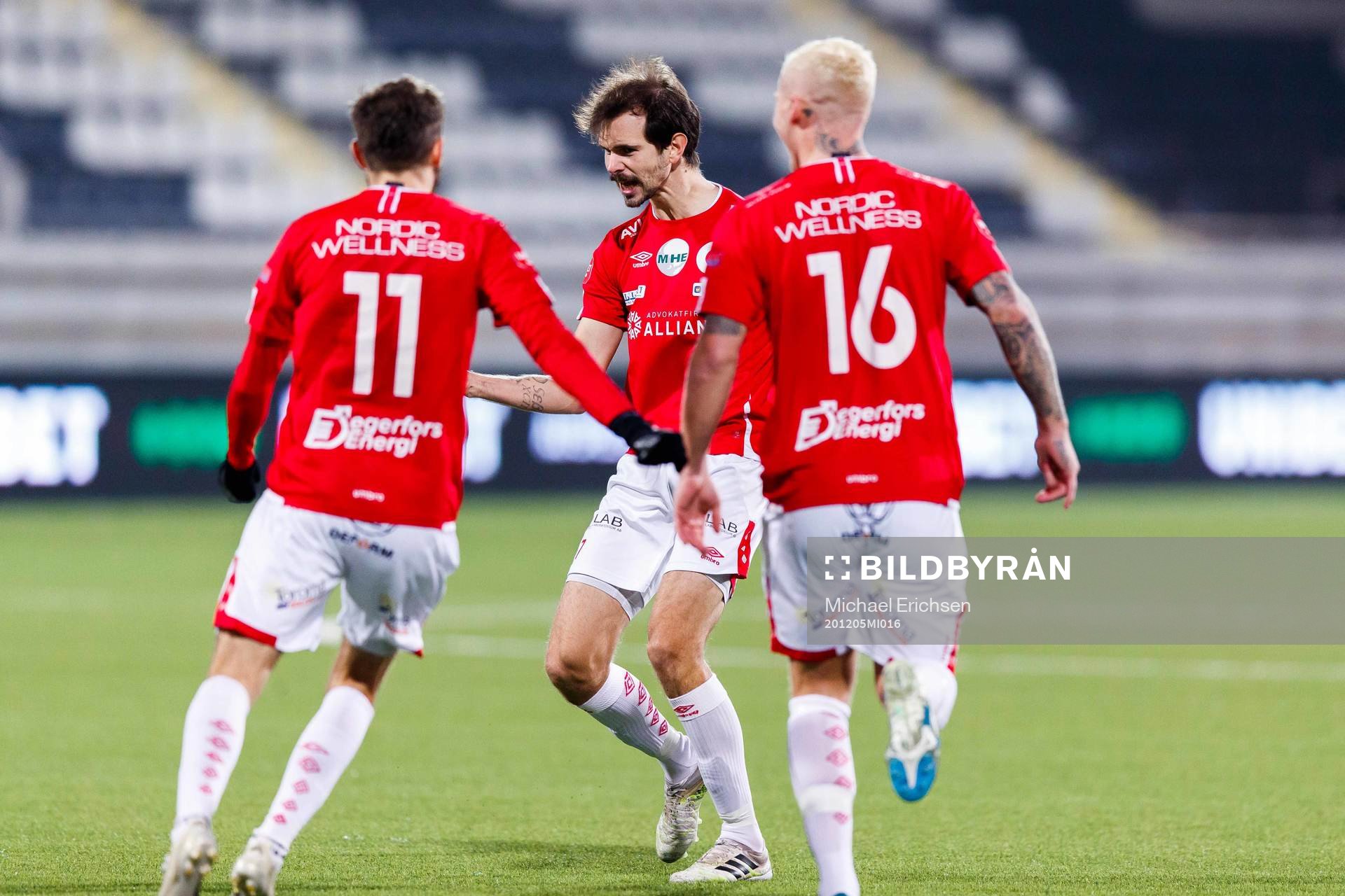 Degerfors Sebastian Olsson jublar