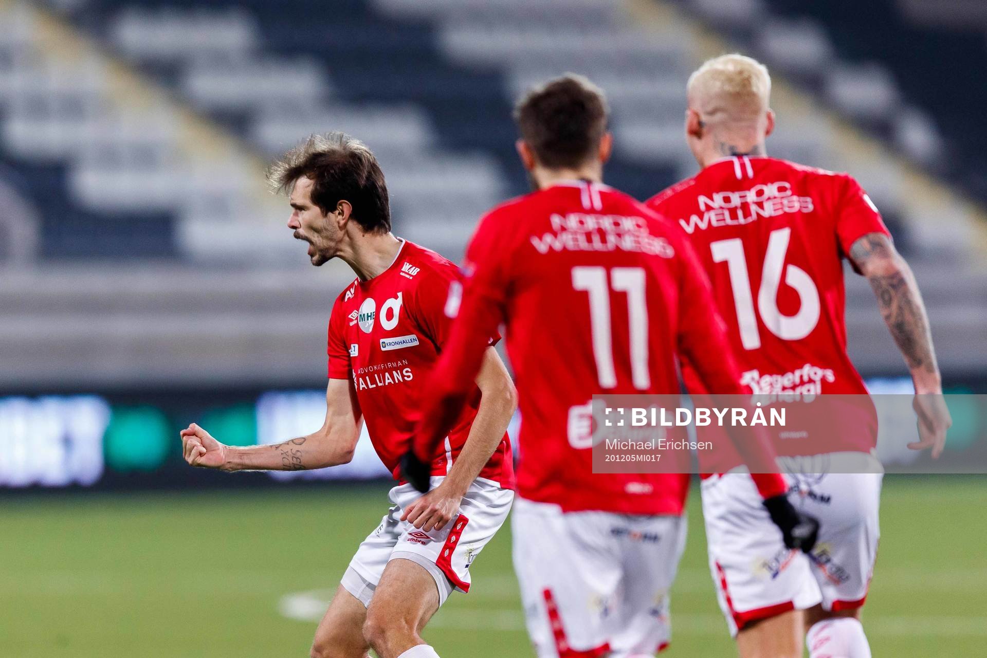 Degerfors Sebastian Olsson jublar