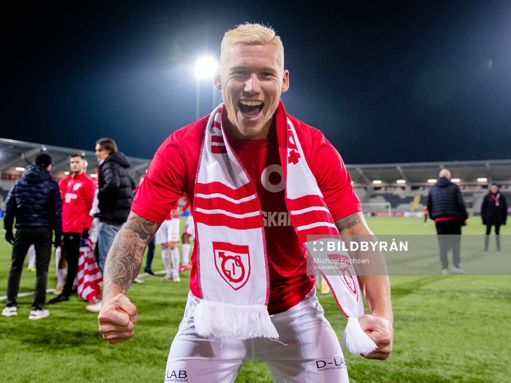 Degerfors Victor Edvardsen jublar efter fotbollsmatchen i Superettan mellan Ljungskile och Degerfors den 5 december 2020 i Göteborg.