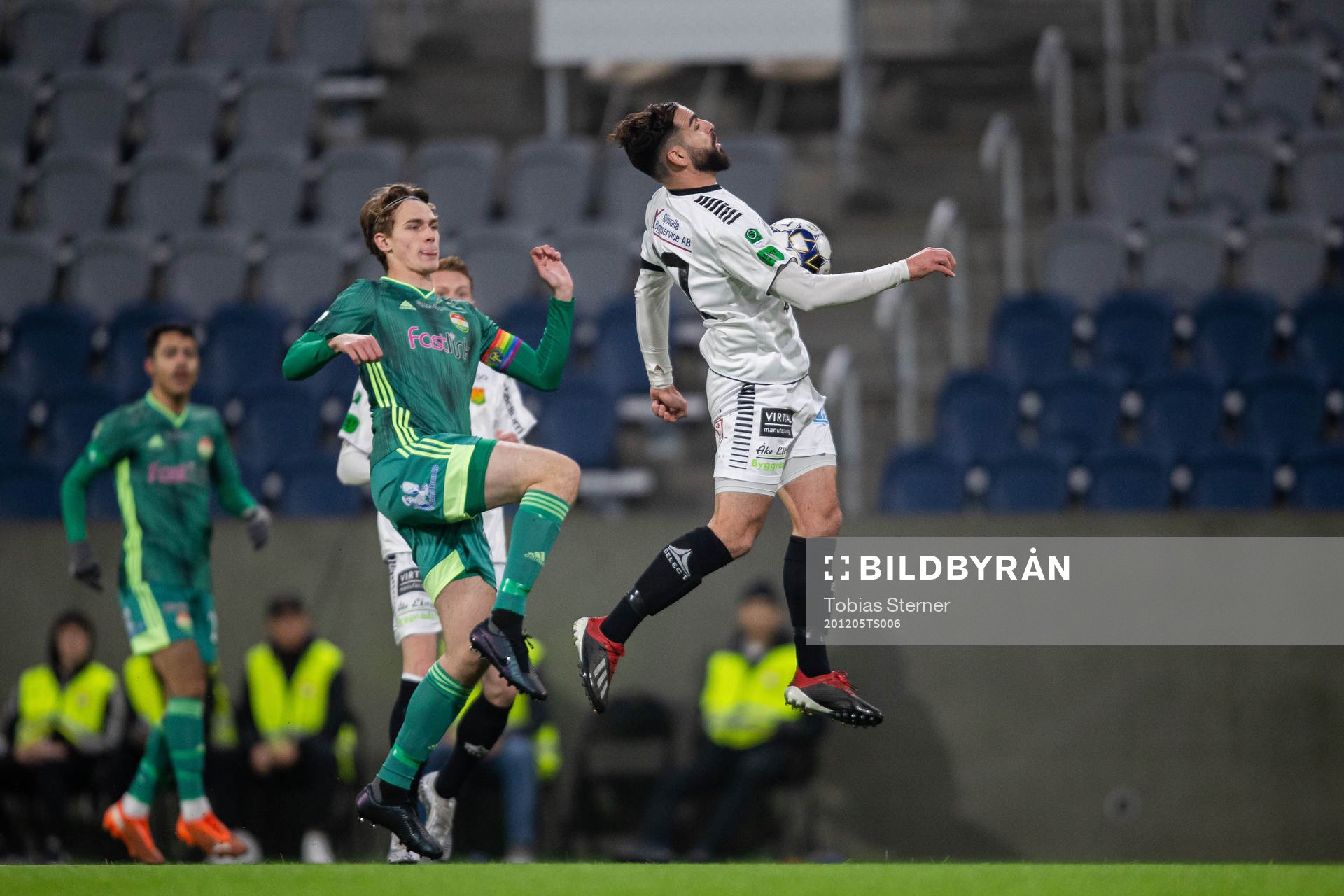 GAIS Mervan Celik och Dalkurds Christoffer Styffe