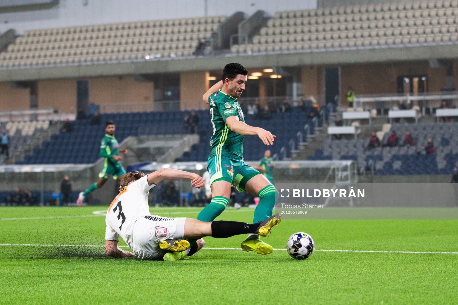 GAIS August Wängberg och Dalkurds Irfan Jasarevic