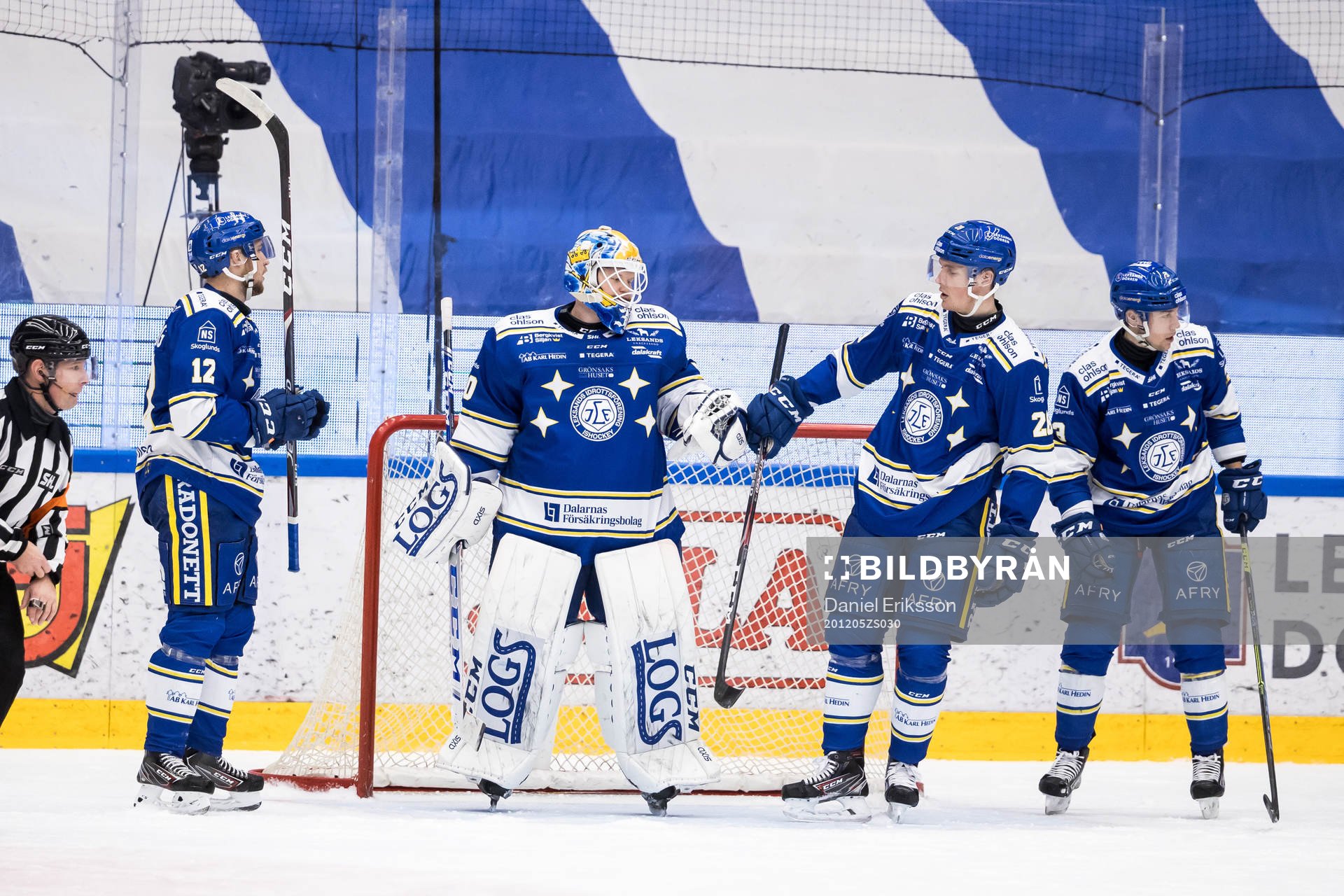 Leksands målvakt Janne Juvonen och Fredrik Forsberg och