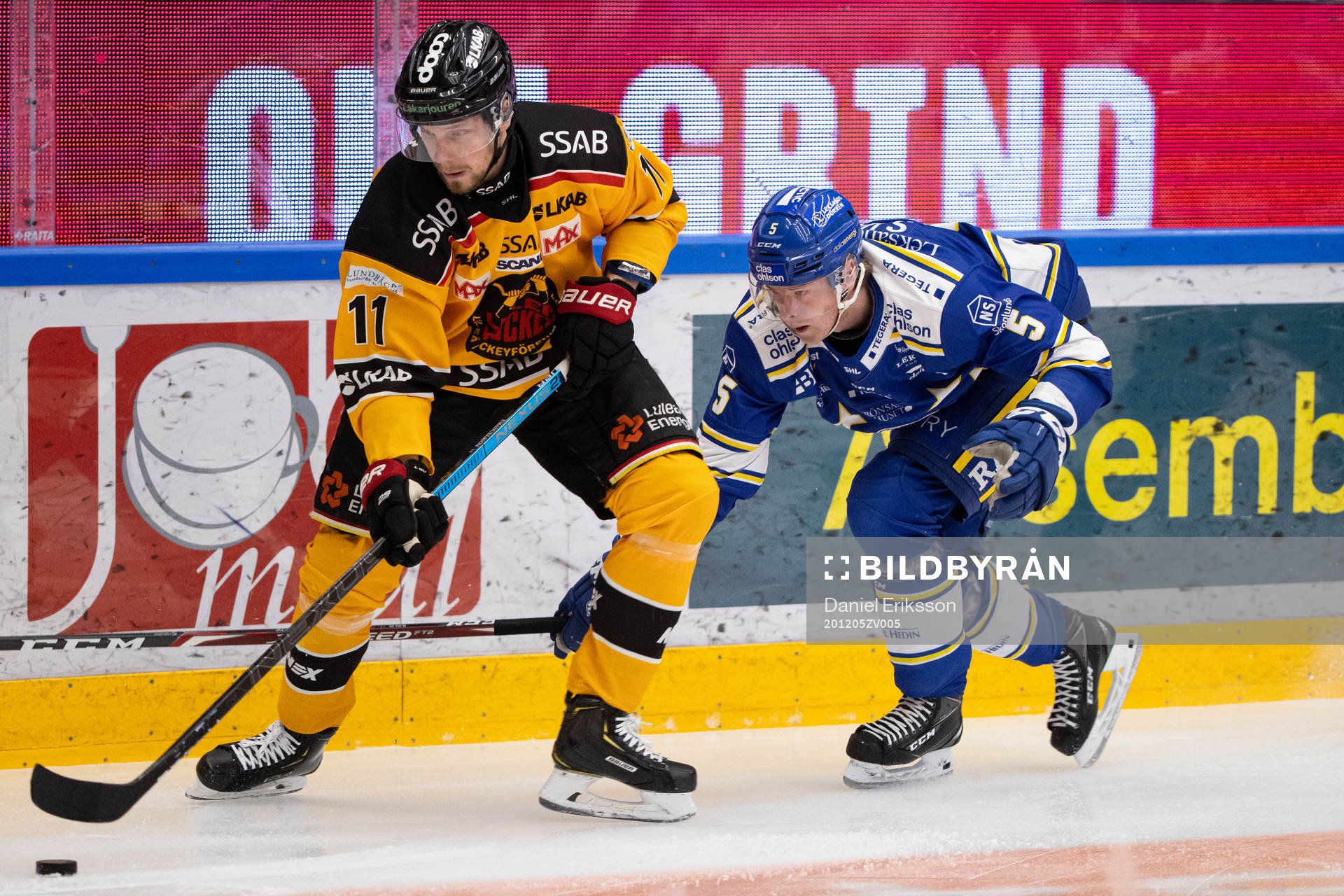 Luleås Petter Emanuelsson och Leksands Calle Själin
