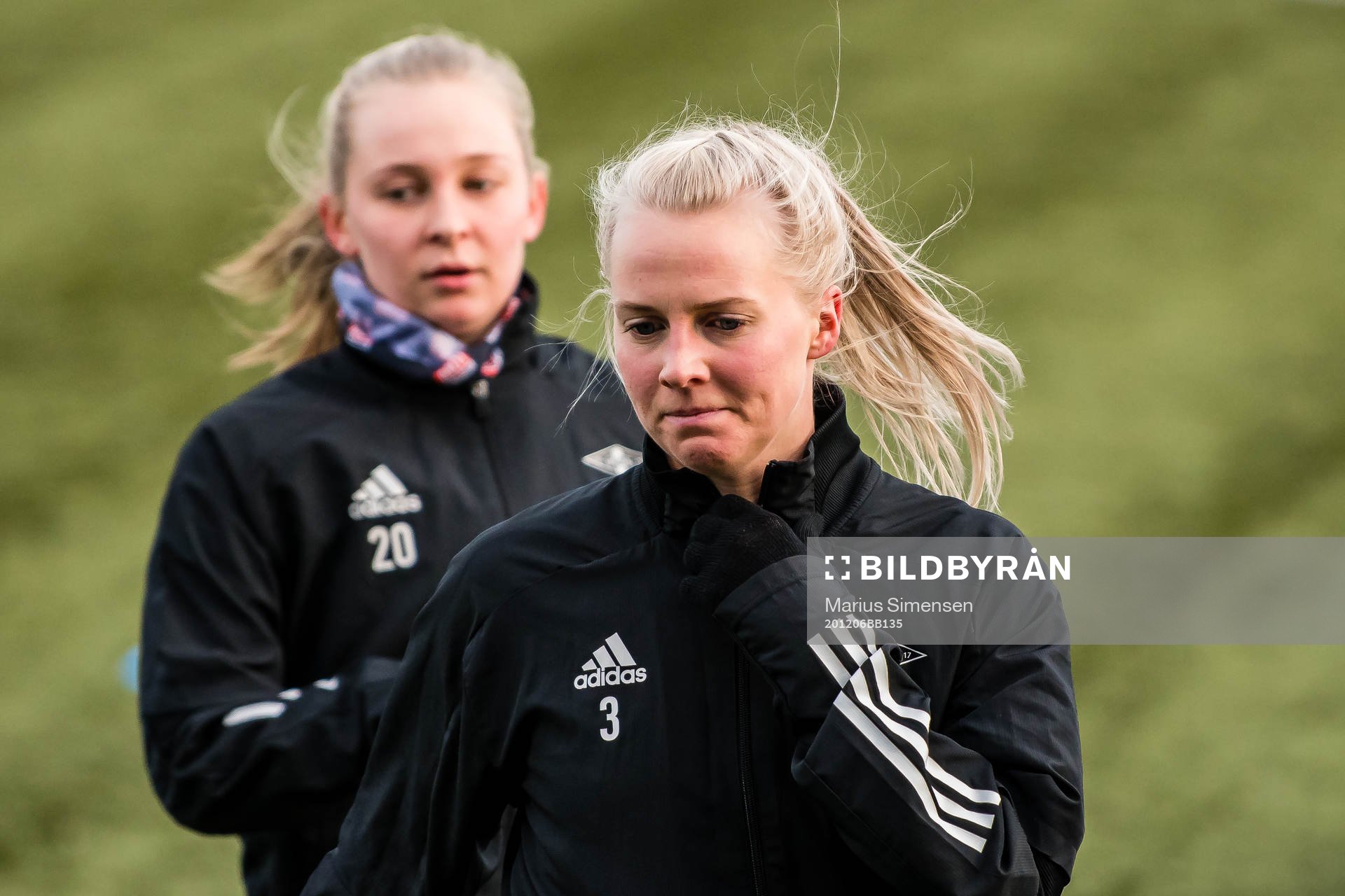 Mali Lilleås Næss of Rosenborg warms up