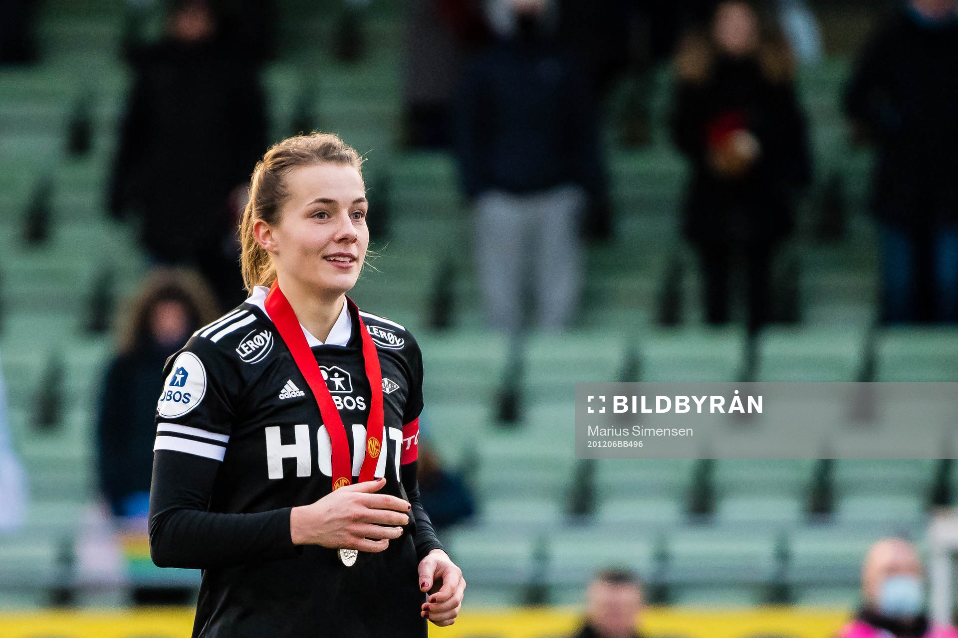 Ina Kamilla Lundereng Vårhus of Rosenborg with her silver