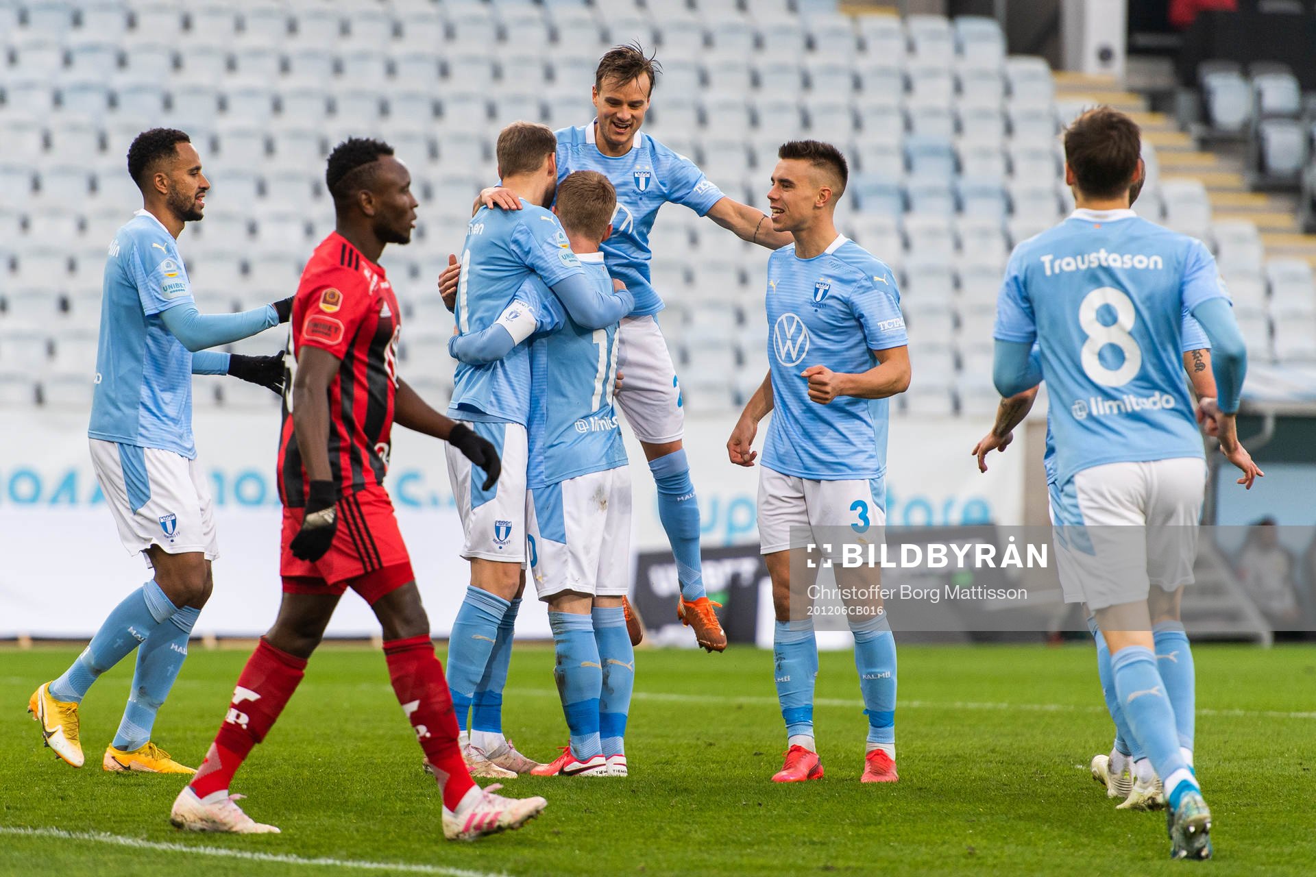 Malmö FFs Anders Christiansen jublar med lagkamrater
