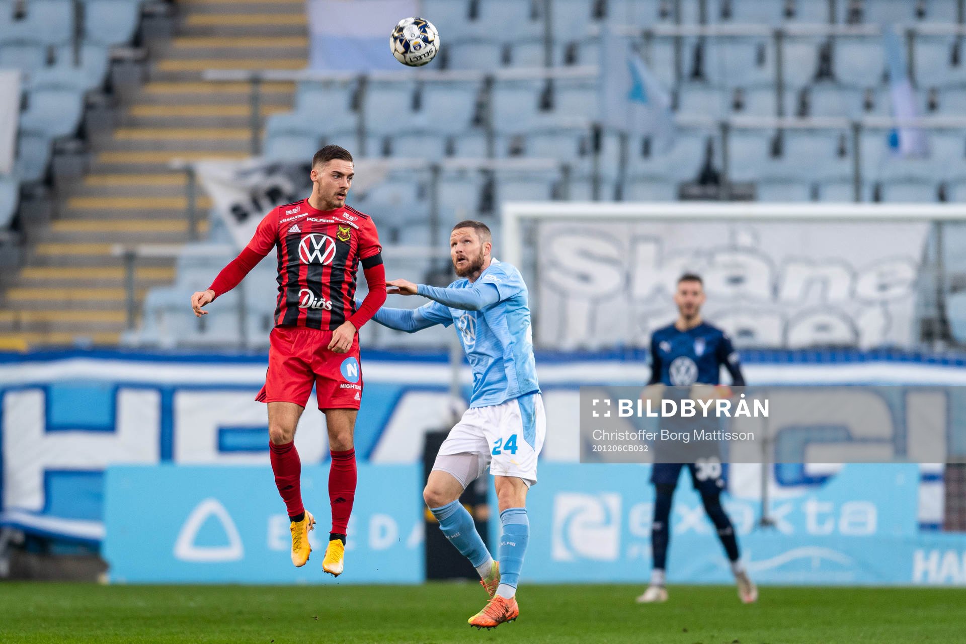 Östersunds Felix Hörberg och Malmö FFs Lasse Nielsen